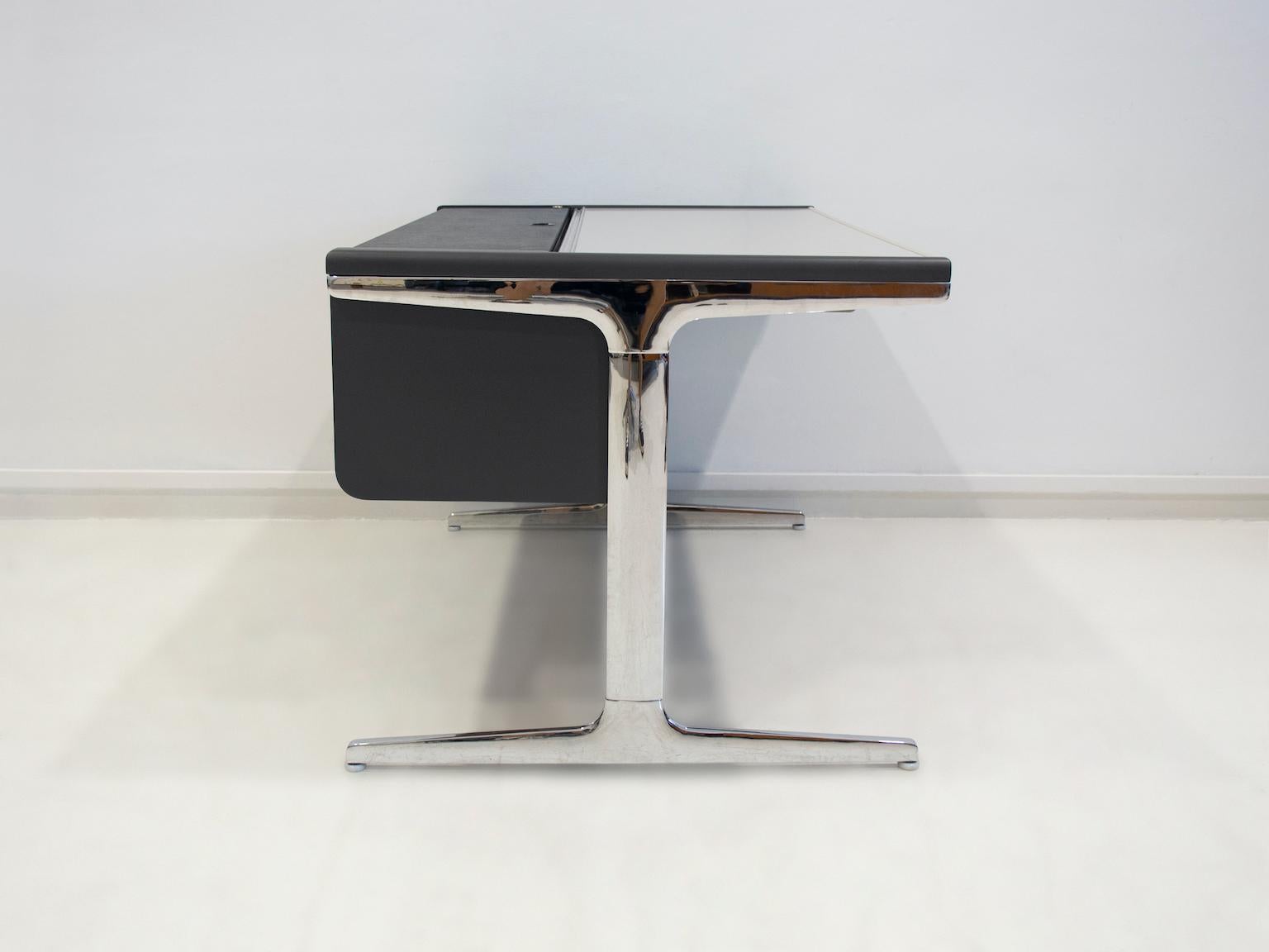 Desk by George Nelson & Robert Propst for Herman Miller 2