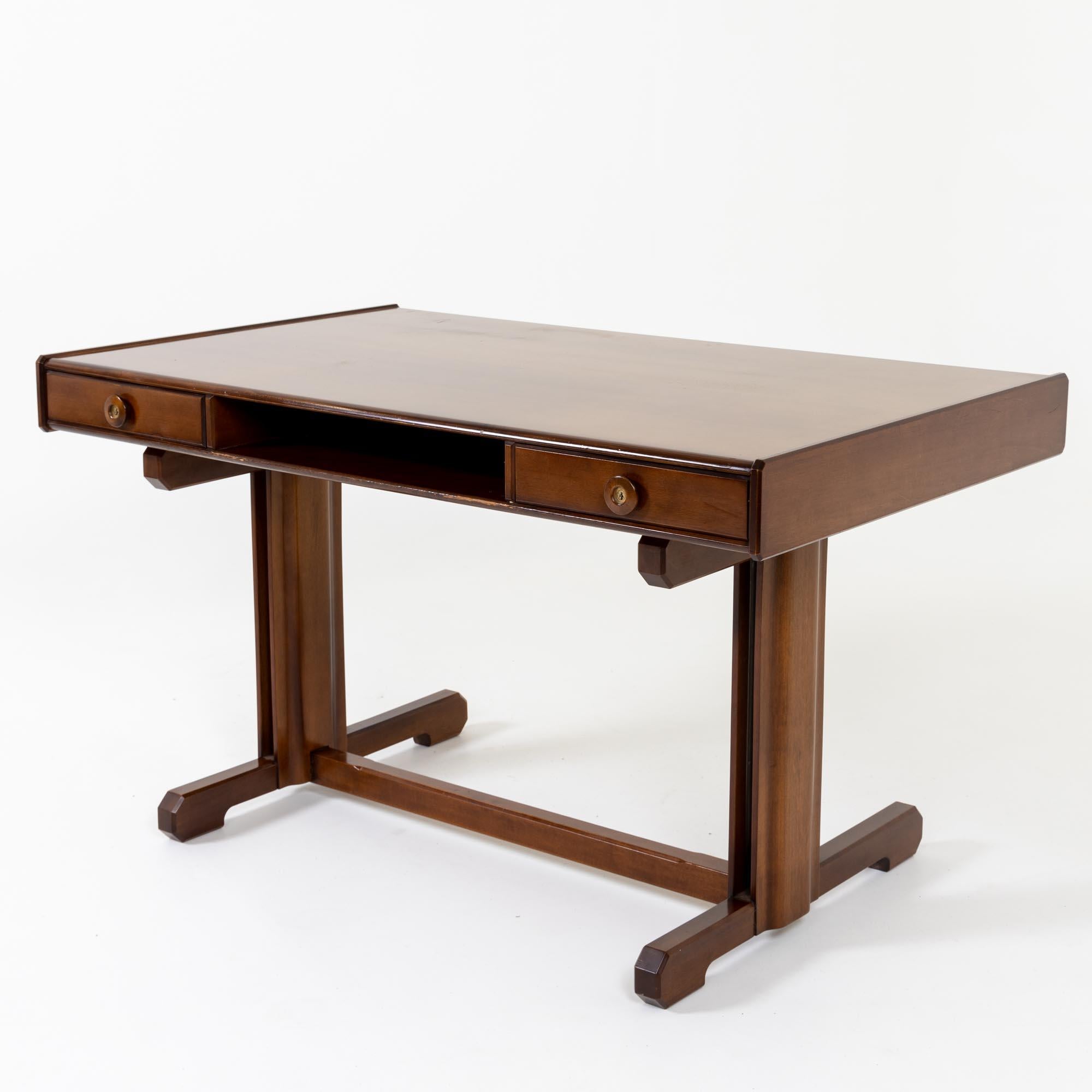 Desk by Gianfranco Frattini for Bernini, Italy, 1950s In Good Condition In Greding, DE
