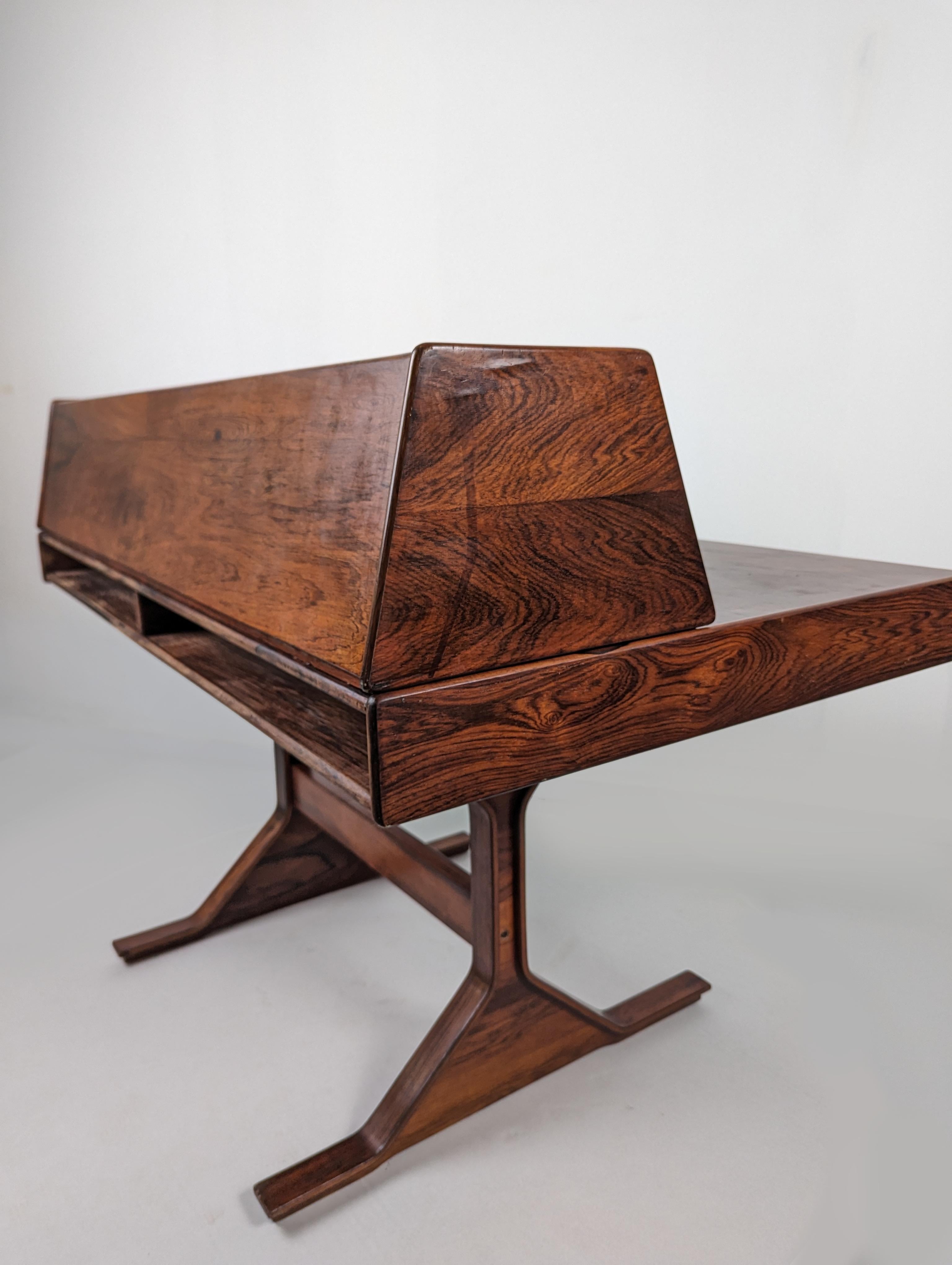 Desk by Gianfranco Frattini, Italy 1950s For Sale 3