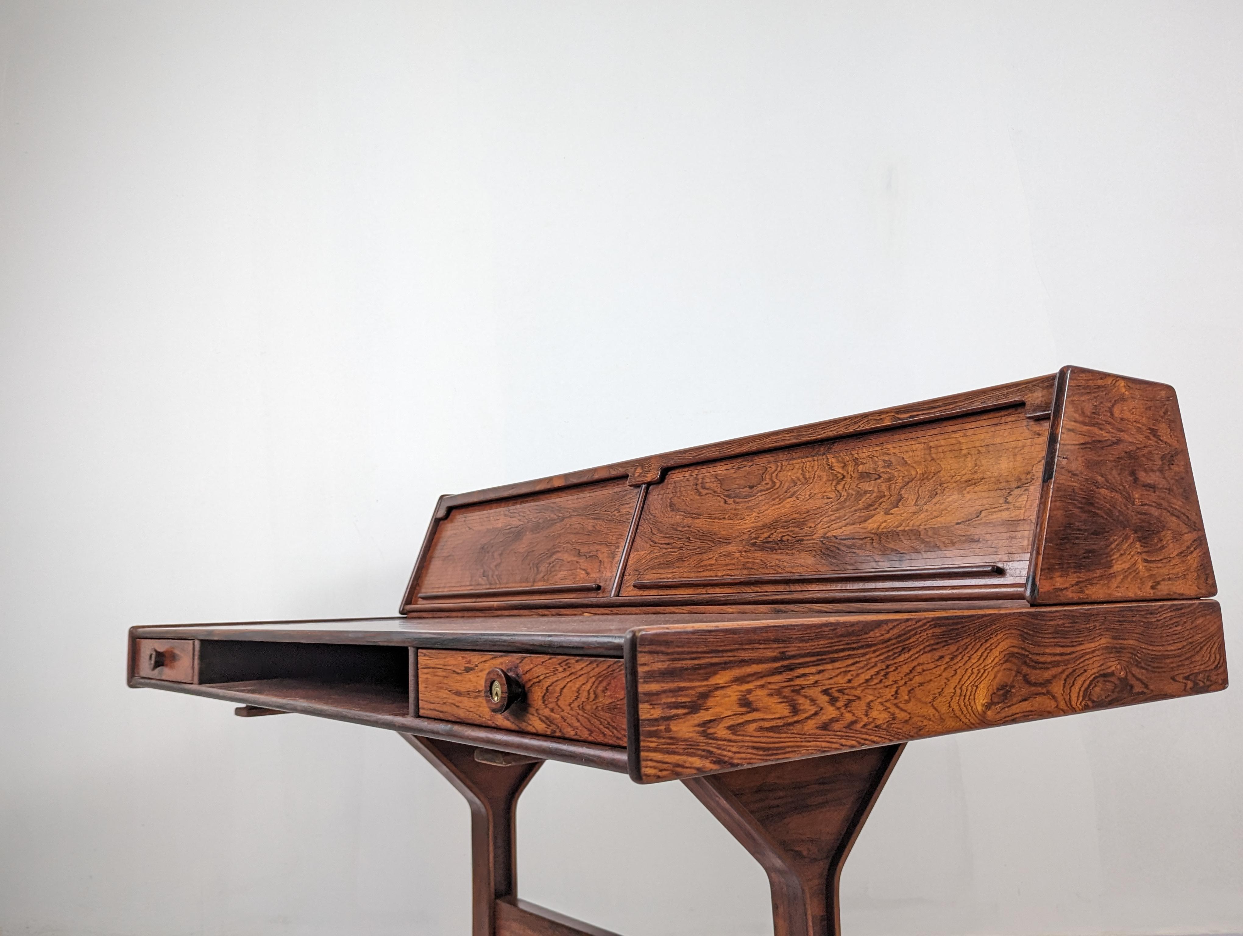 Mid-20th Century Desk by Gianfranco Frattini, Italy 1950s For Sale