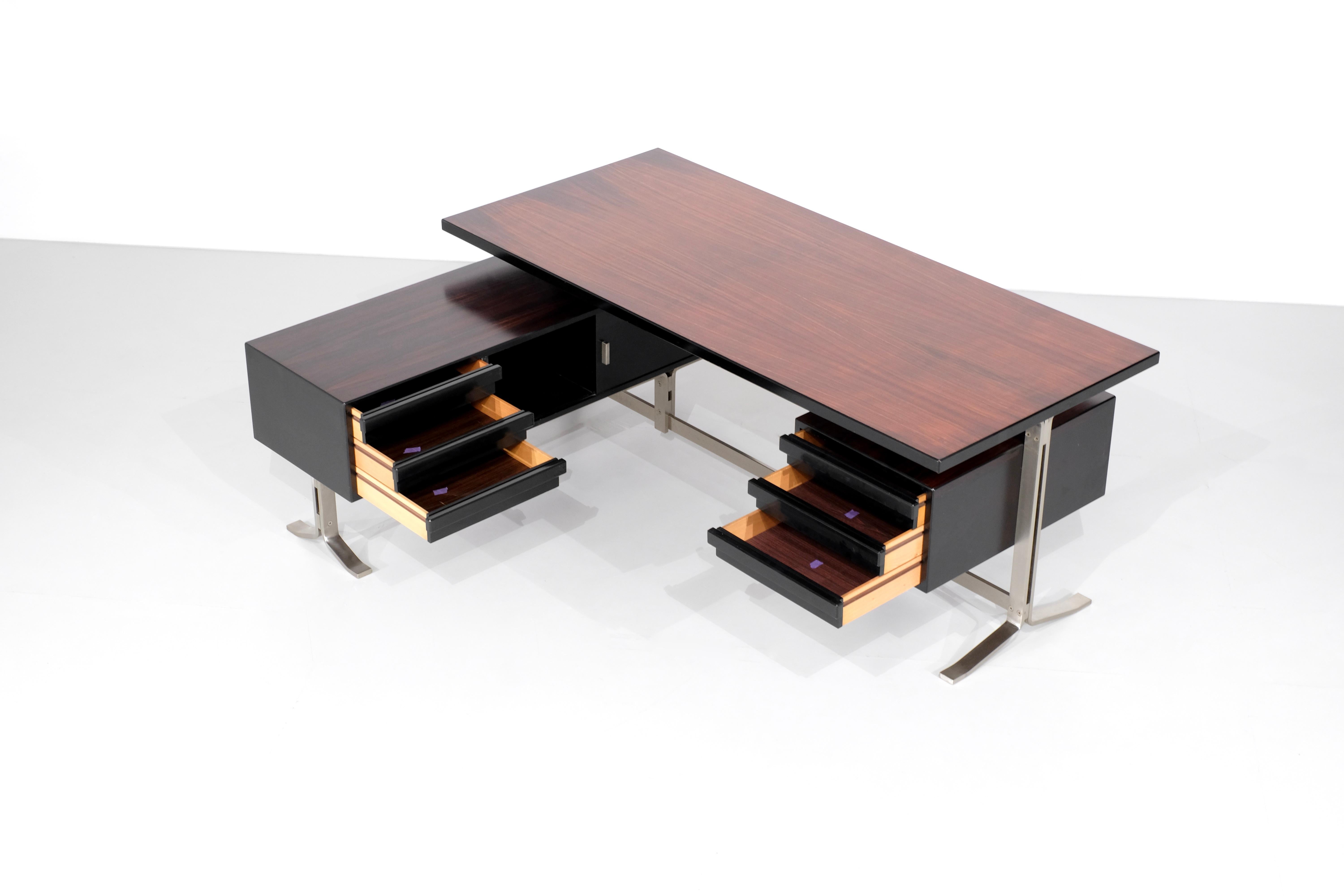 Bureau de Gianni Moscatelli pour Formanova, Italie, années 1970. Bon état - En vente à Lot/Drogenbos, BE