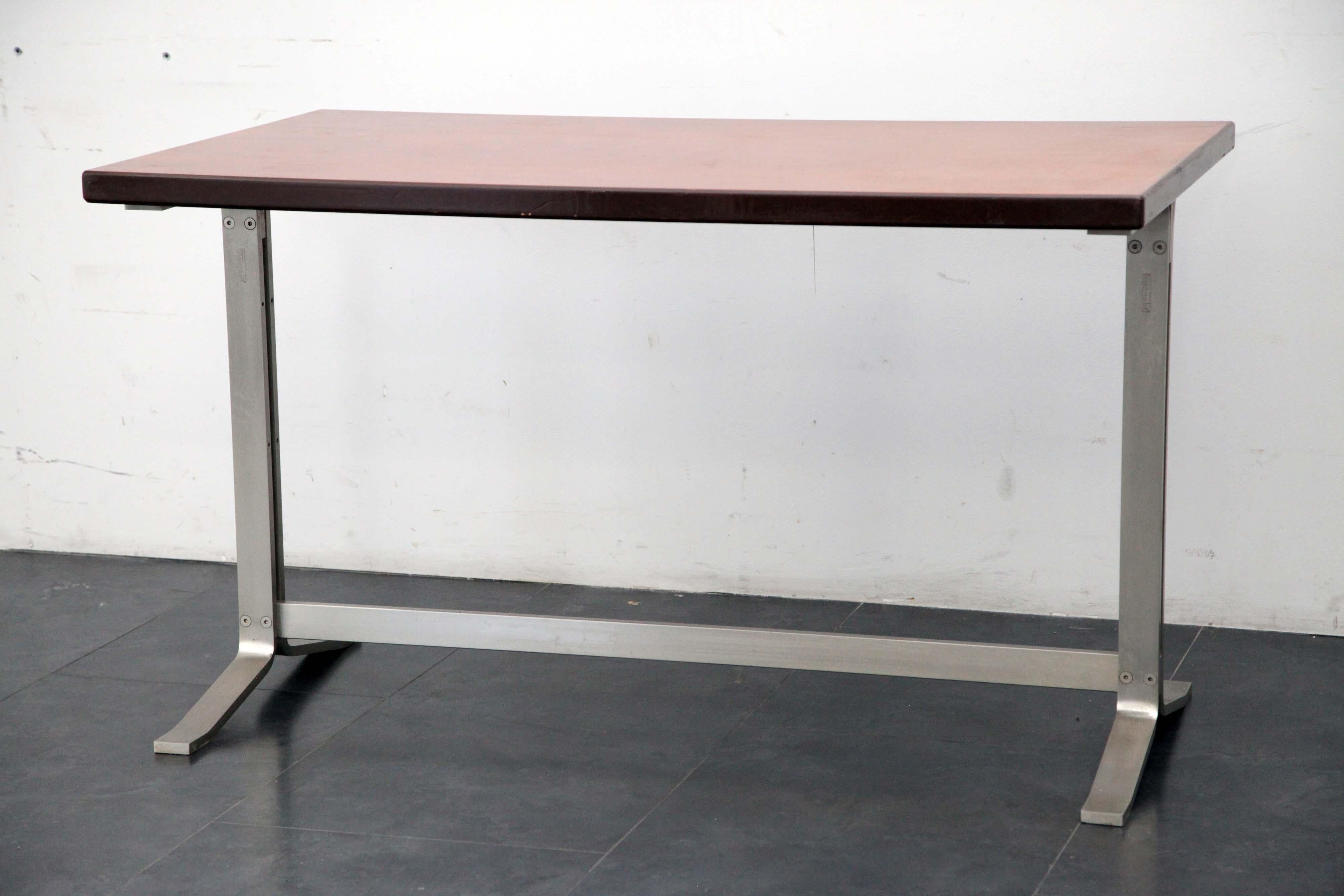 Mid-Century Modern Desk by Gianni Moschatelli for Formanova, 1960s For Sale