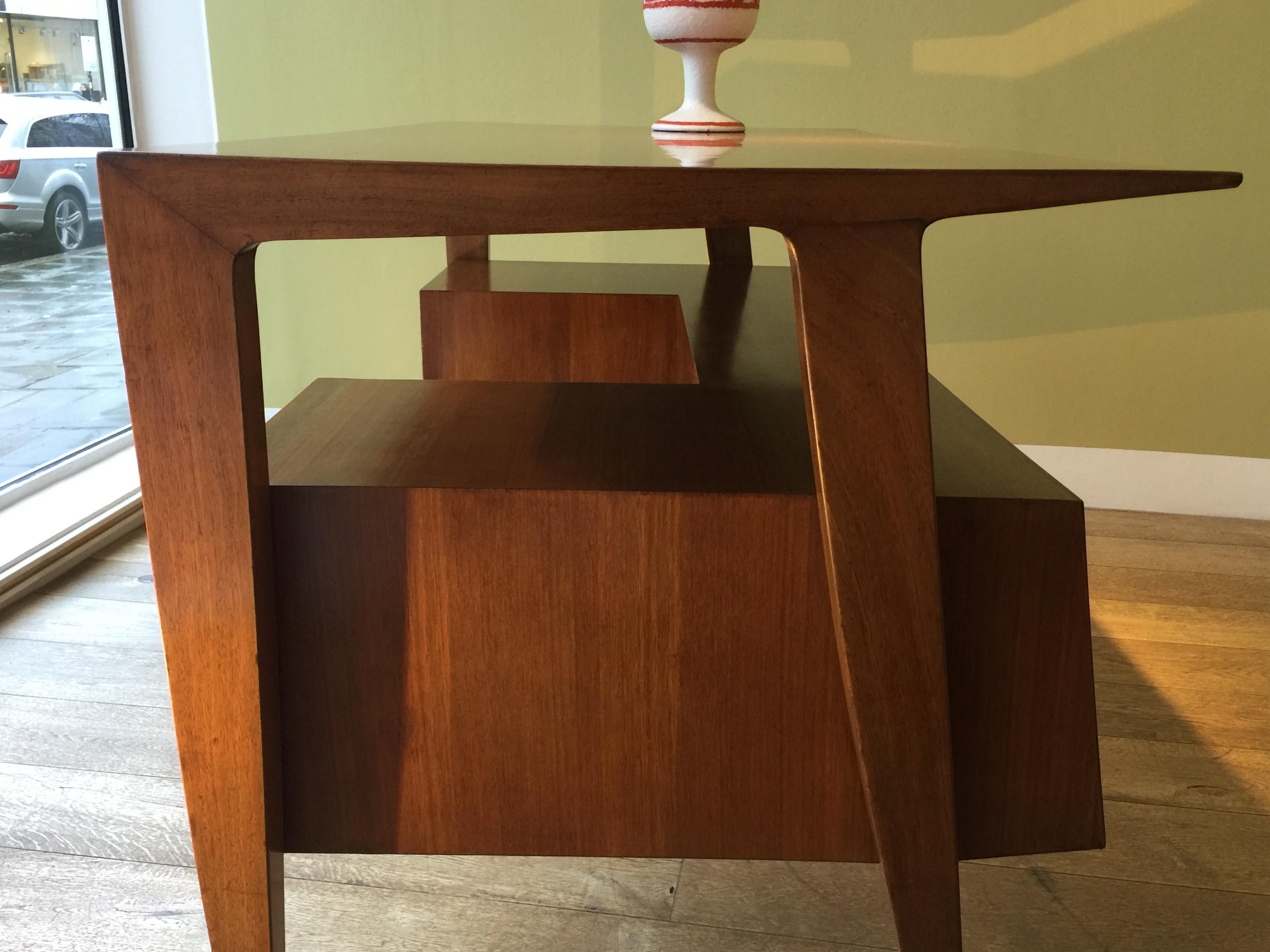 Milieu du XXe siècle Bureau de la Banca Nazionale Del Lavoro par Gio Ponti, vers 1950 en vente