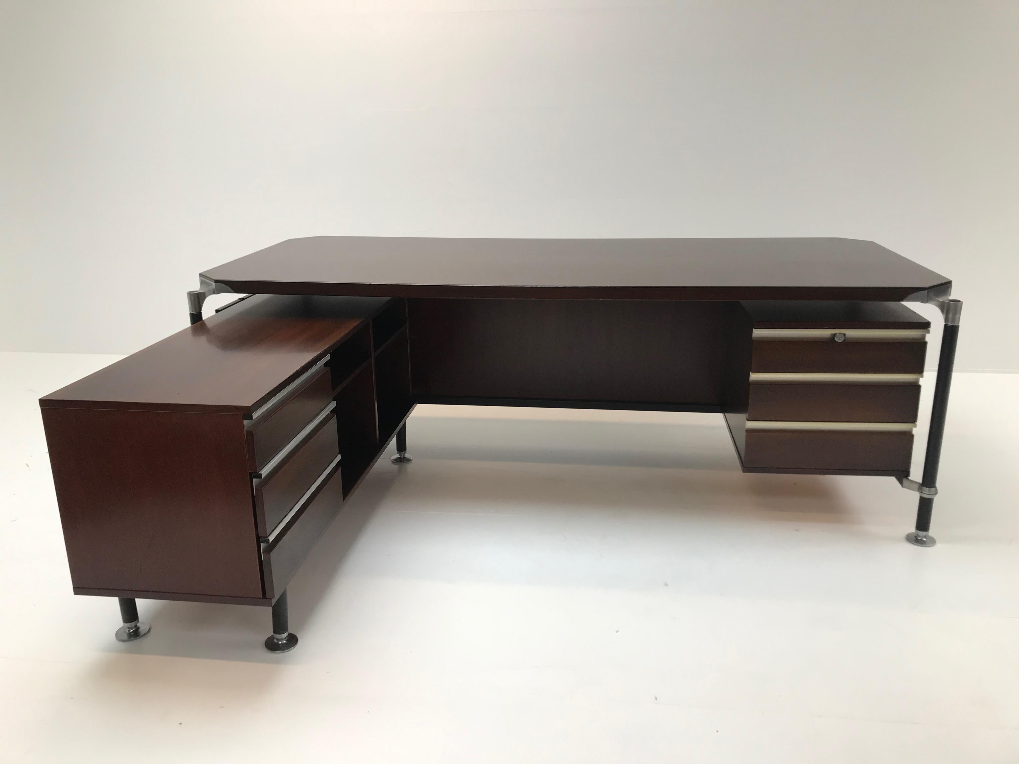 Desk by Ico Parisi In Excellent Condition In Schellebelle, BE