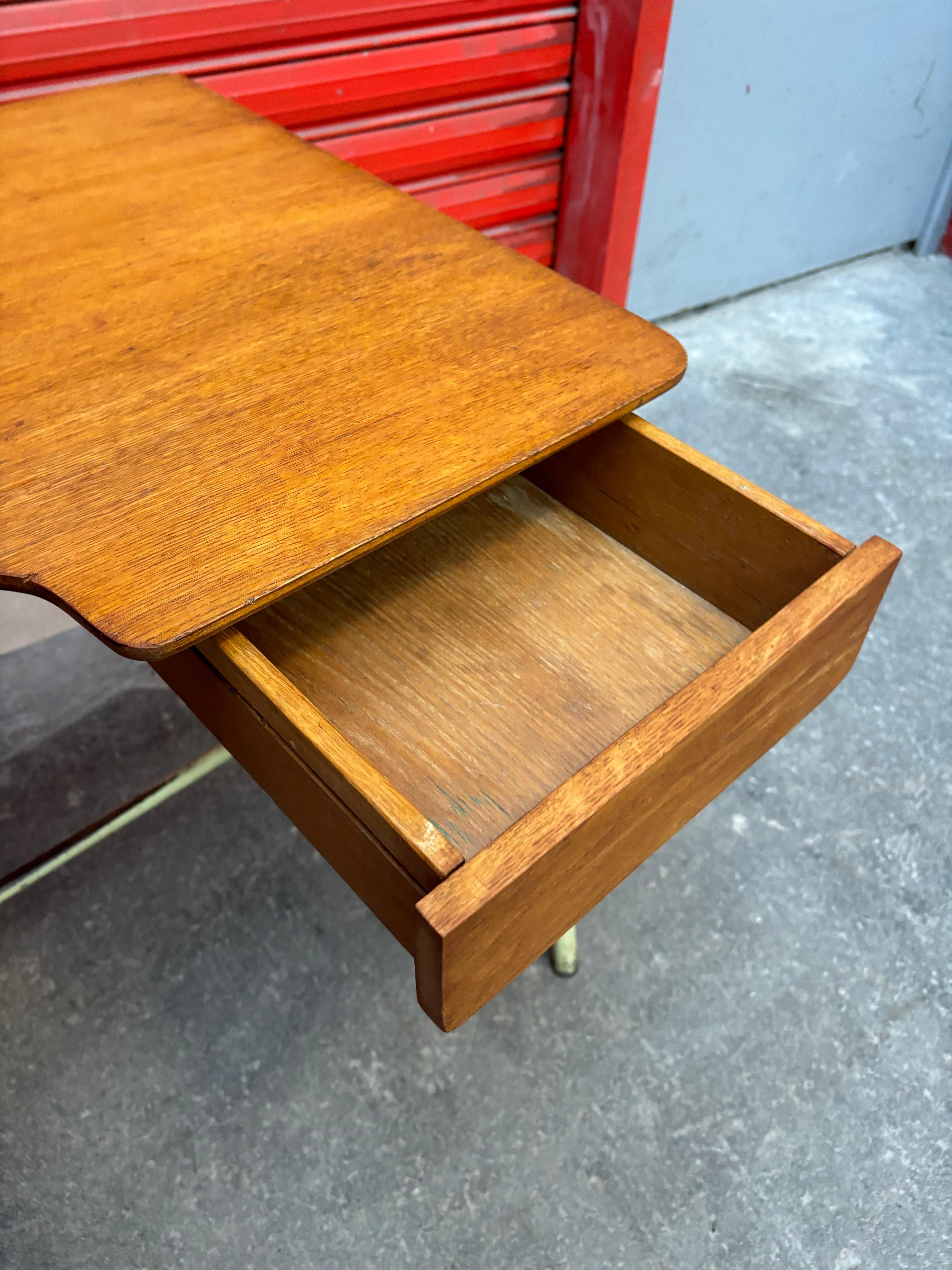 Desk by Jacques Hitier for Anthony university im Angebot 8