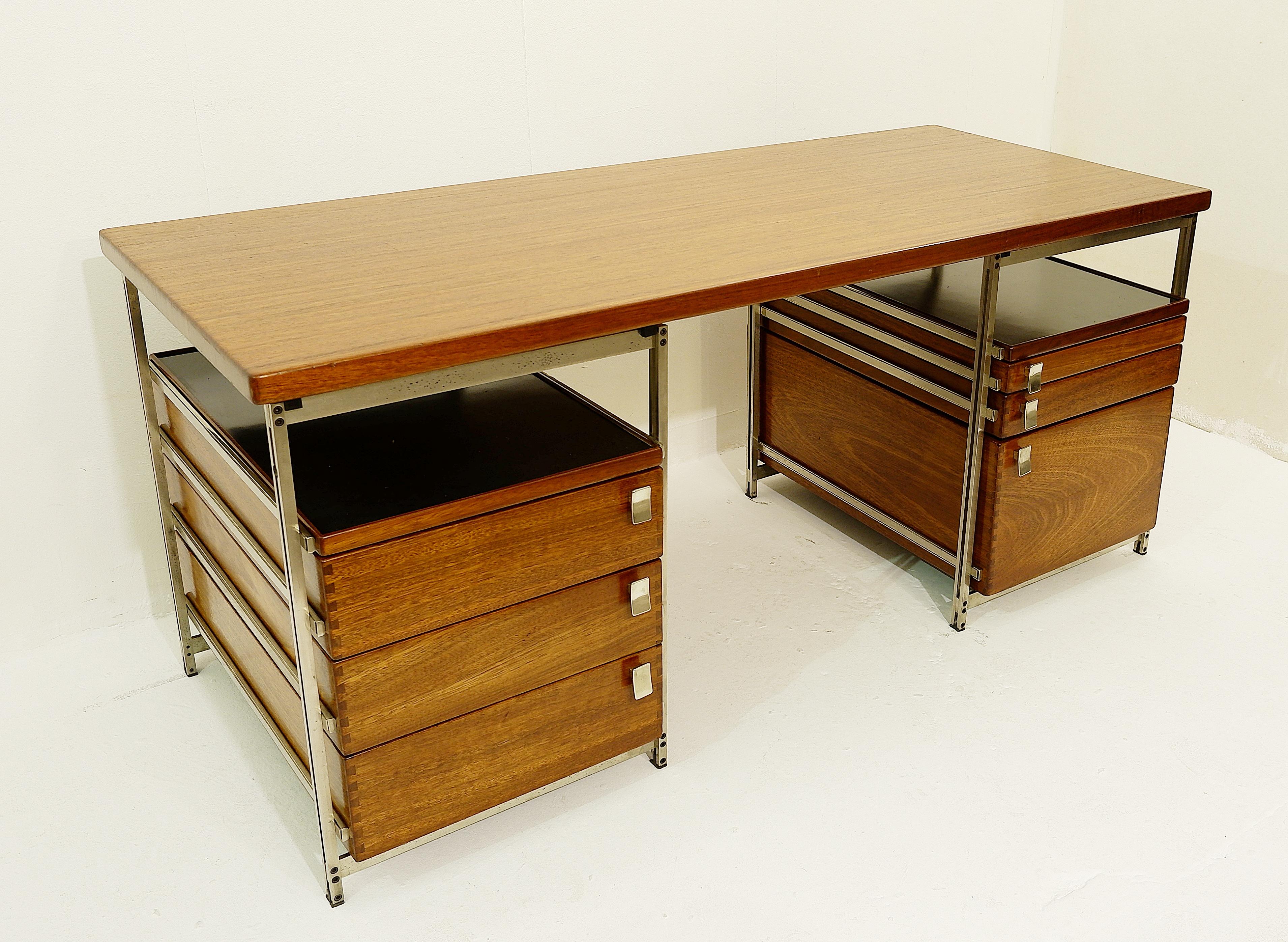 Desk by Jules Wabbes for Foncolin, Belgium, 1957.