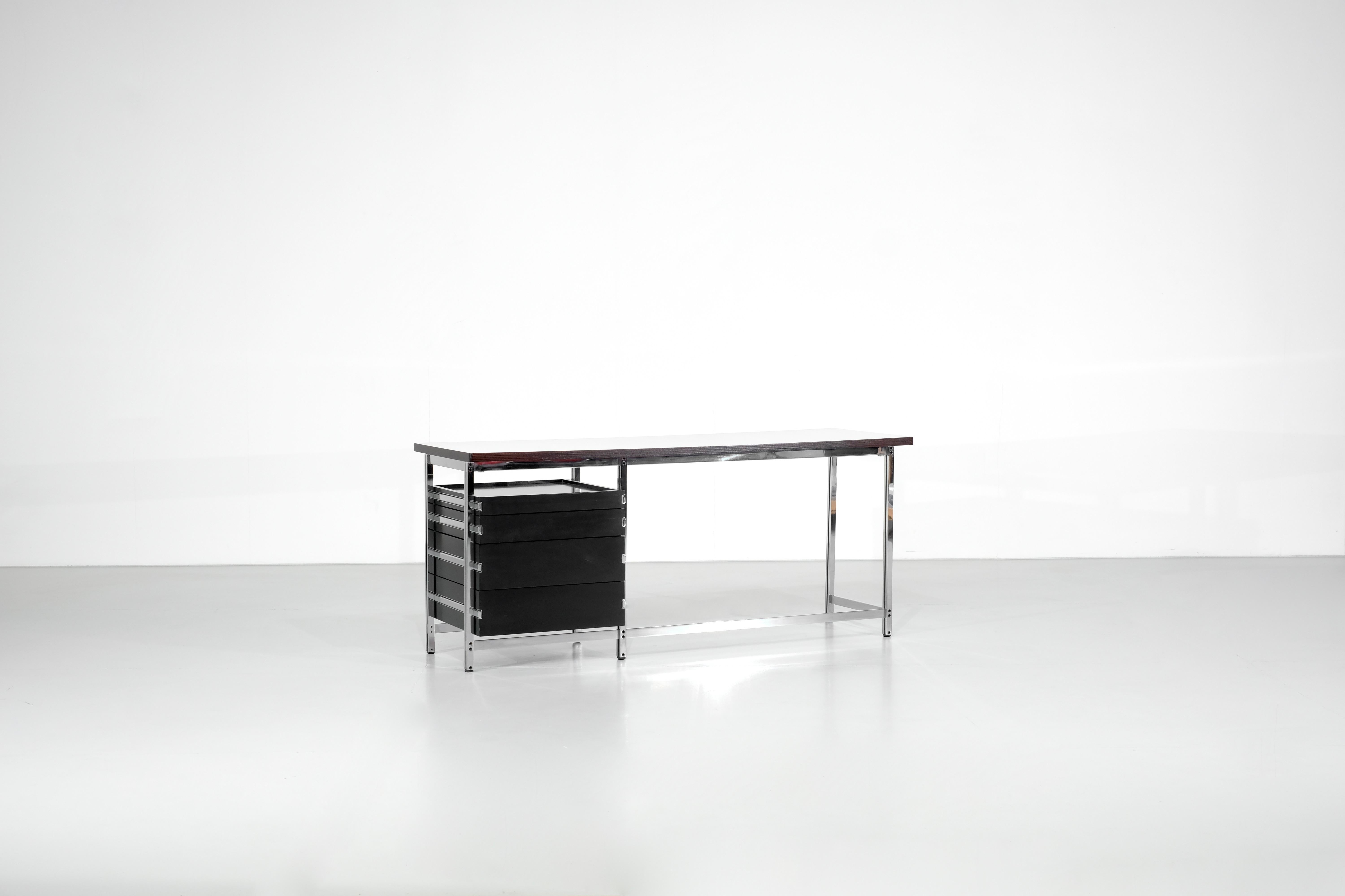Cromo Scrivania di Jules Wabbes per Le Mobilier Universel, Belgio 1960. in vendita