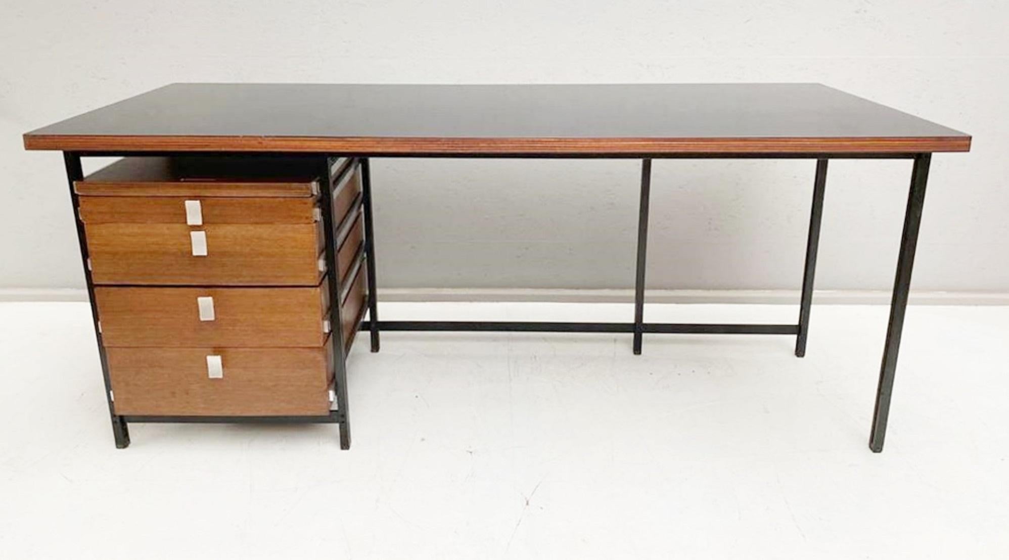 Schreibtisch von Jules Wabbes für Mobilier universel - Belgien 1960er Jahre.