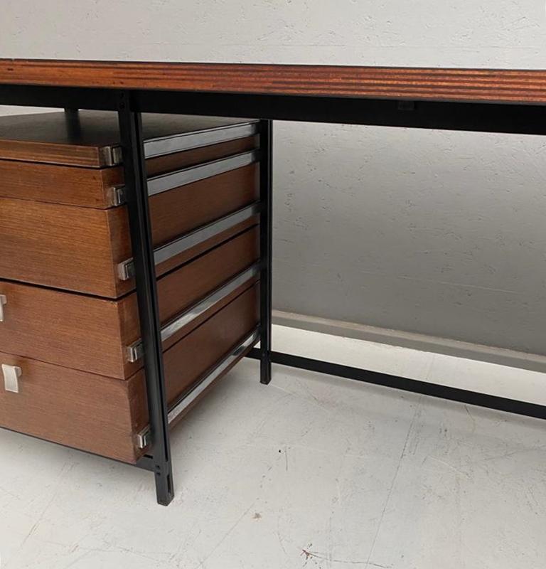 Scrivania di Jules Wabbes per Mobilier Universel, Belgio, anni '60 in vendita 1