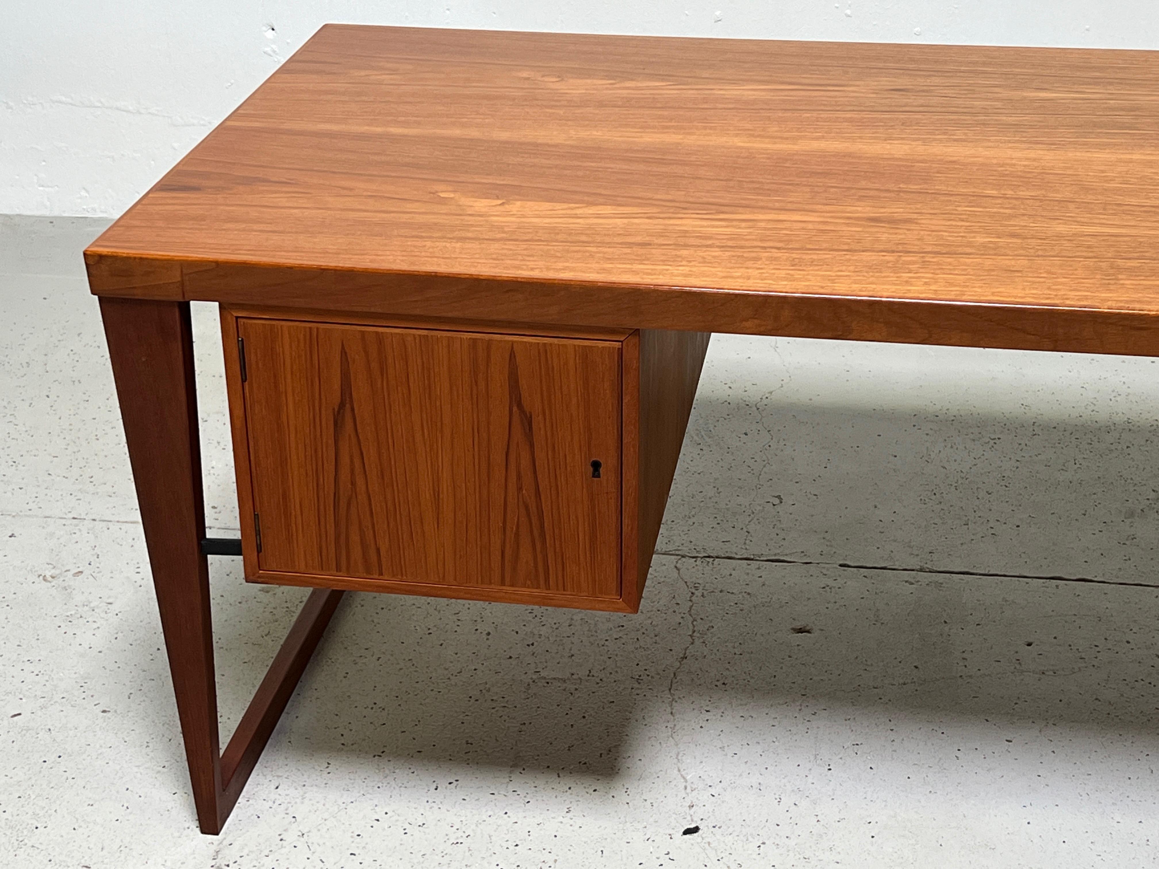 Desk by Kai Kristiansen for Feldballes Møbelfabrik For Sale 8
