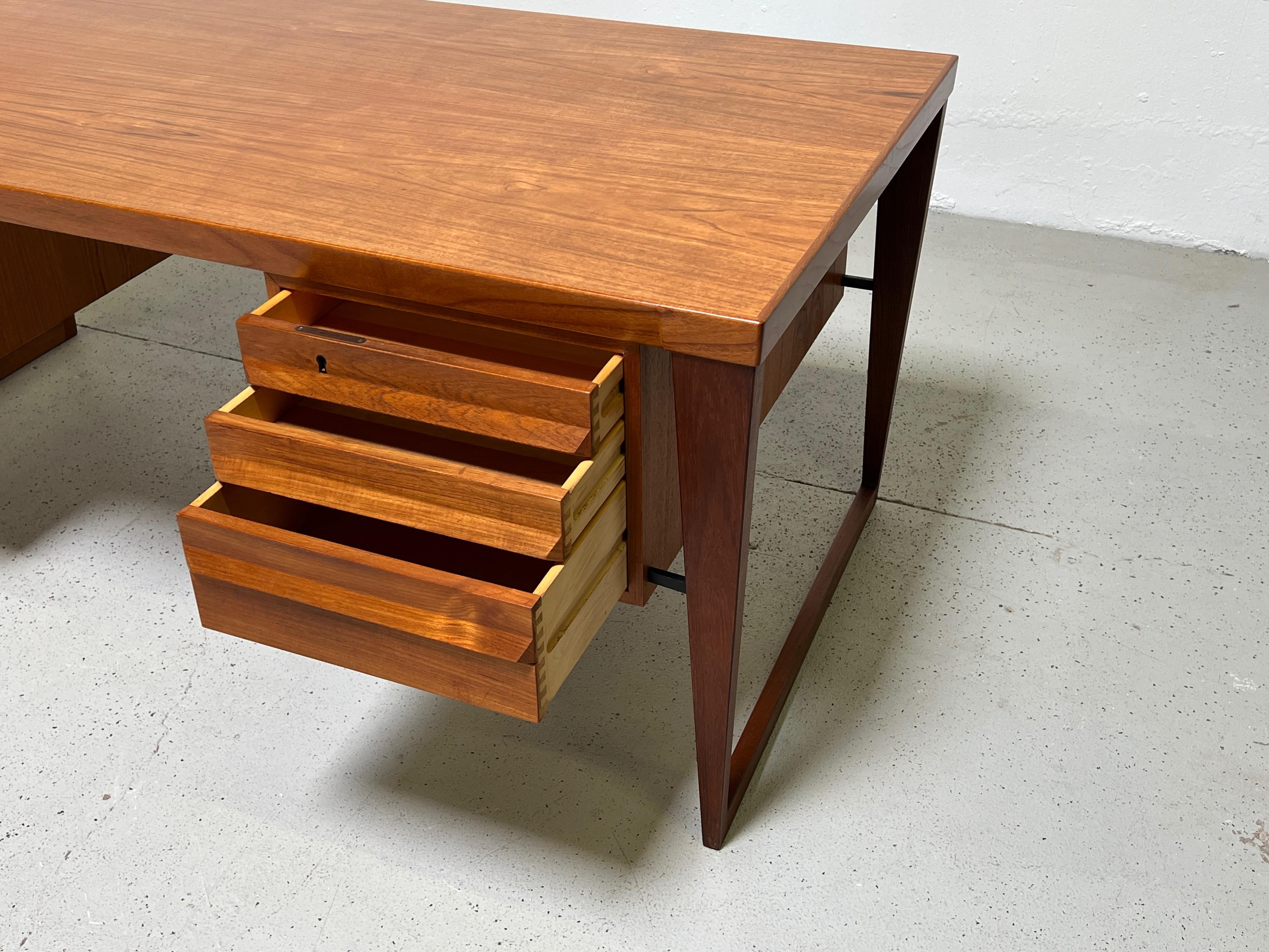 Desk by Kai Kristiansen for Feldballes Møbelfabrik For Sale 1