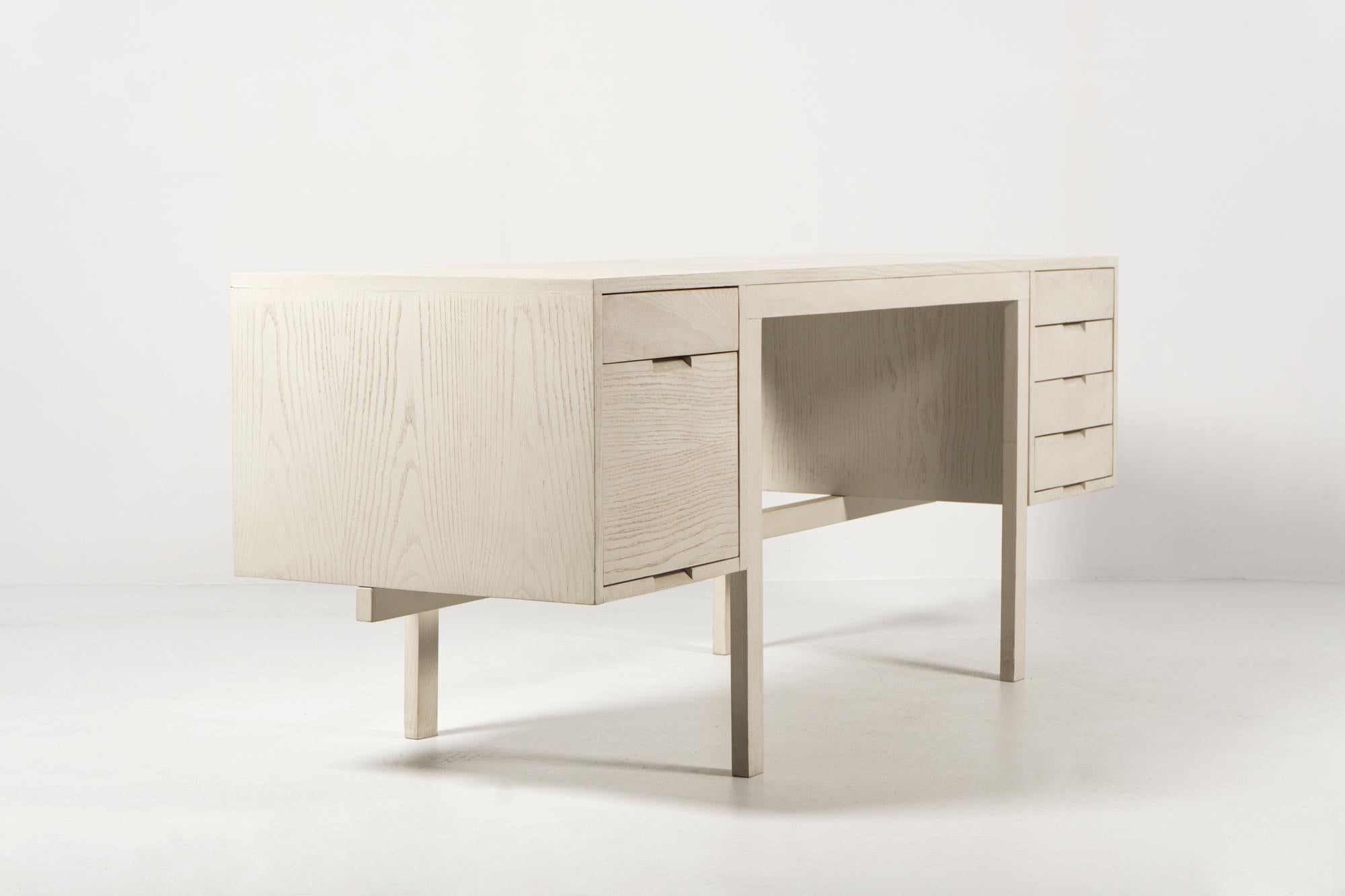 marcel breuer schreibtisch