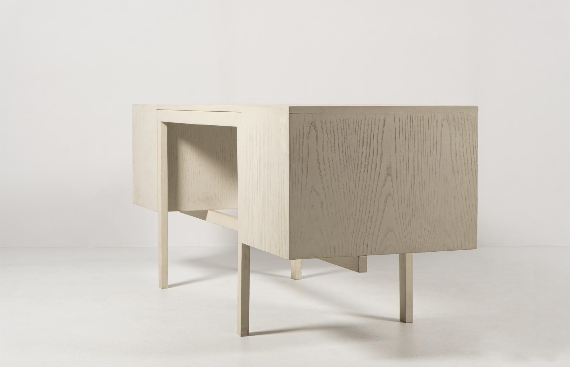 Schreibtisch von Marcel Breuer, 1955 (Moderne der Mitte des Jahrhunderts) im Angebot