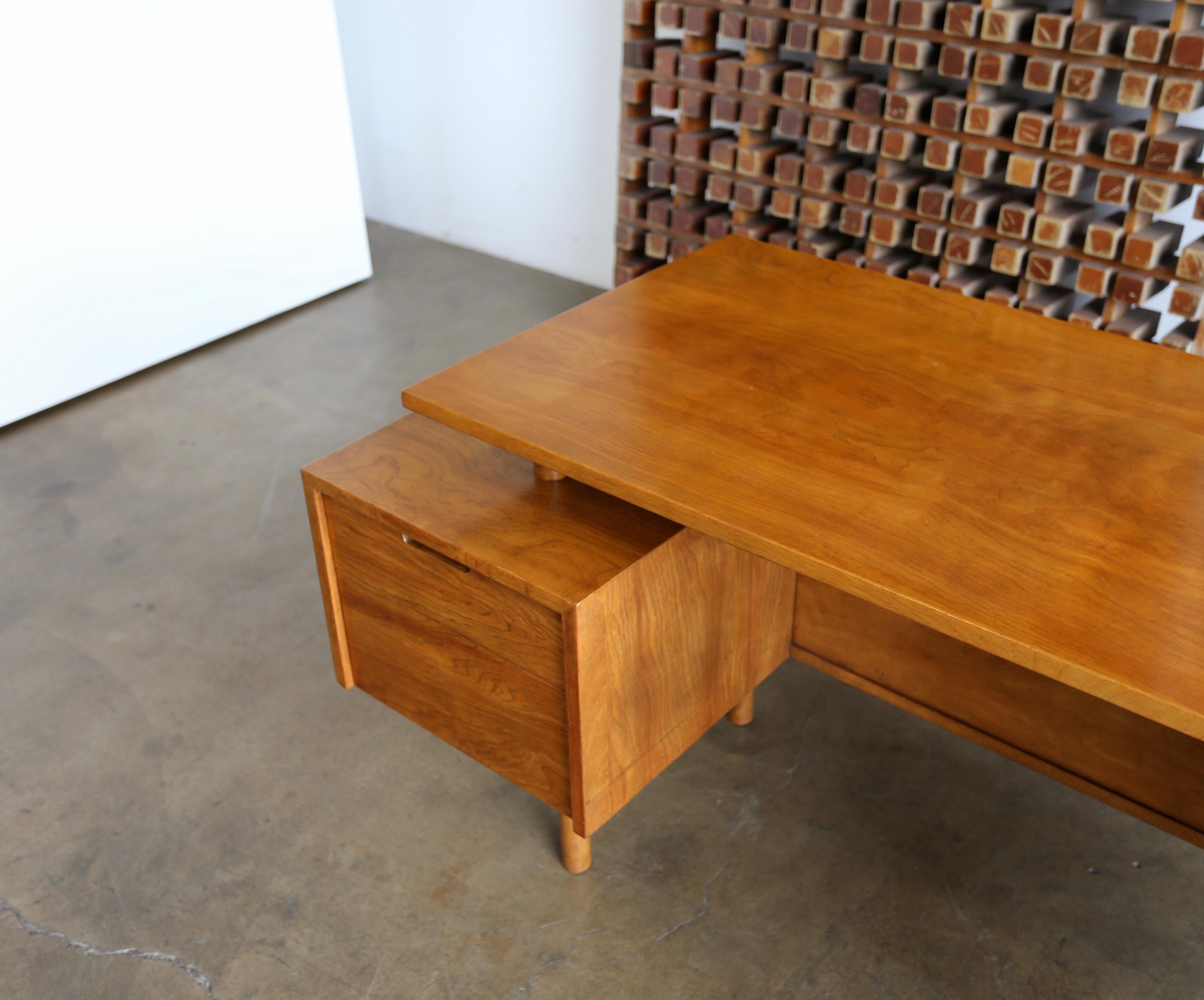 Desk by Milo Baughman for Glenn of California 4