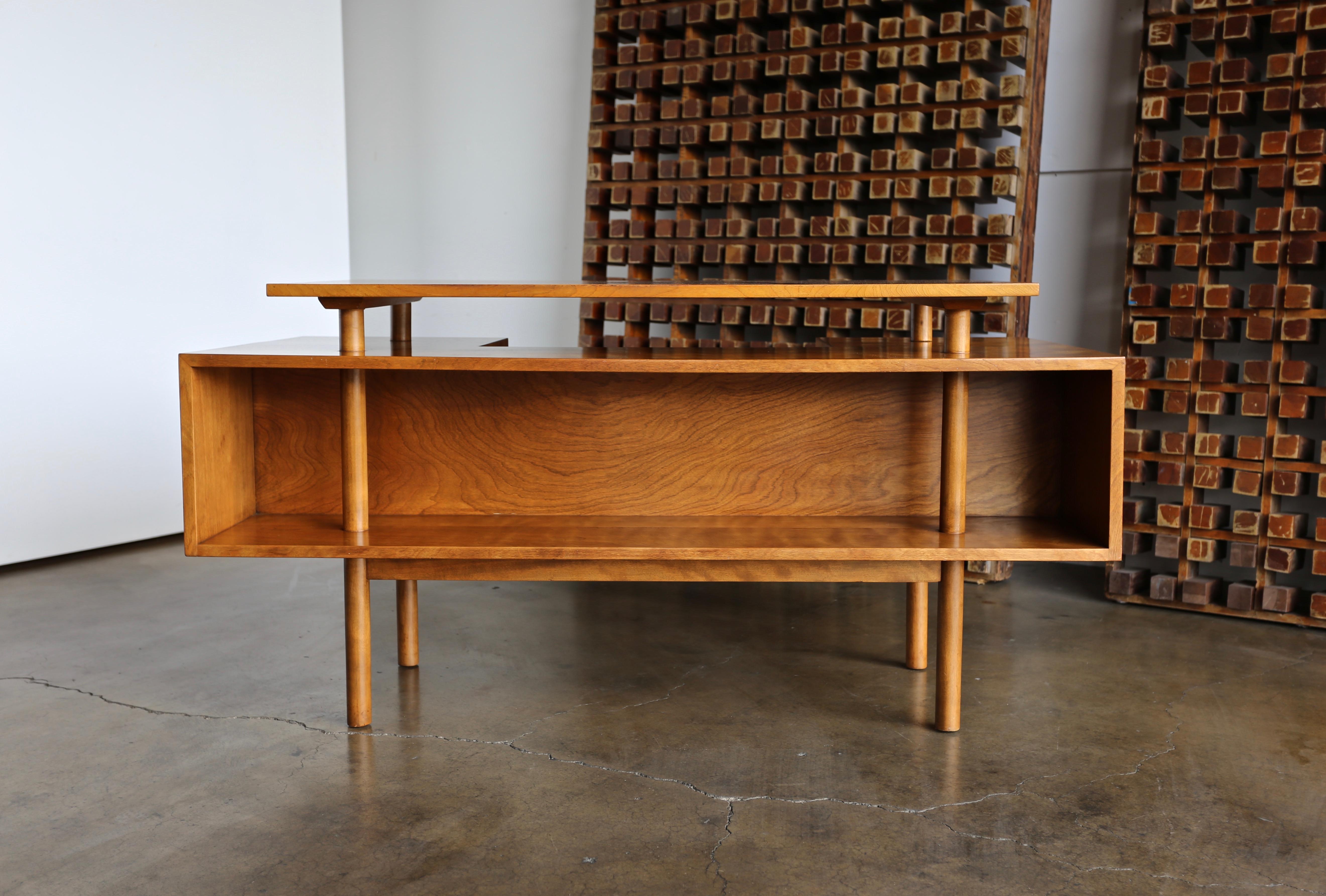 20th Century Desk by Milo Baughman for Glenn of California