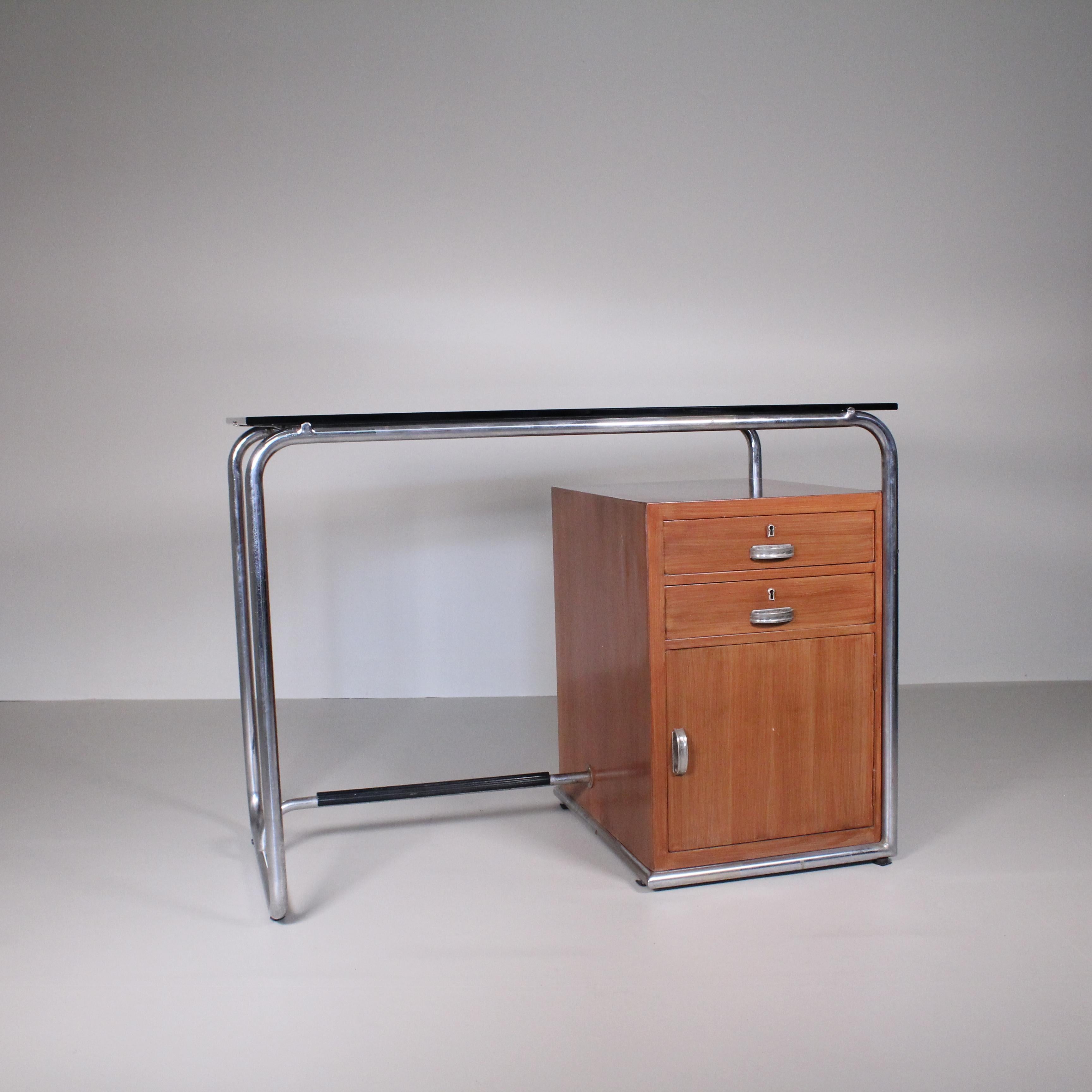 Desk by Osvaldo Borsani For Sale 2