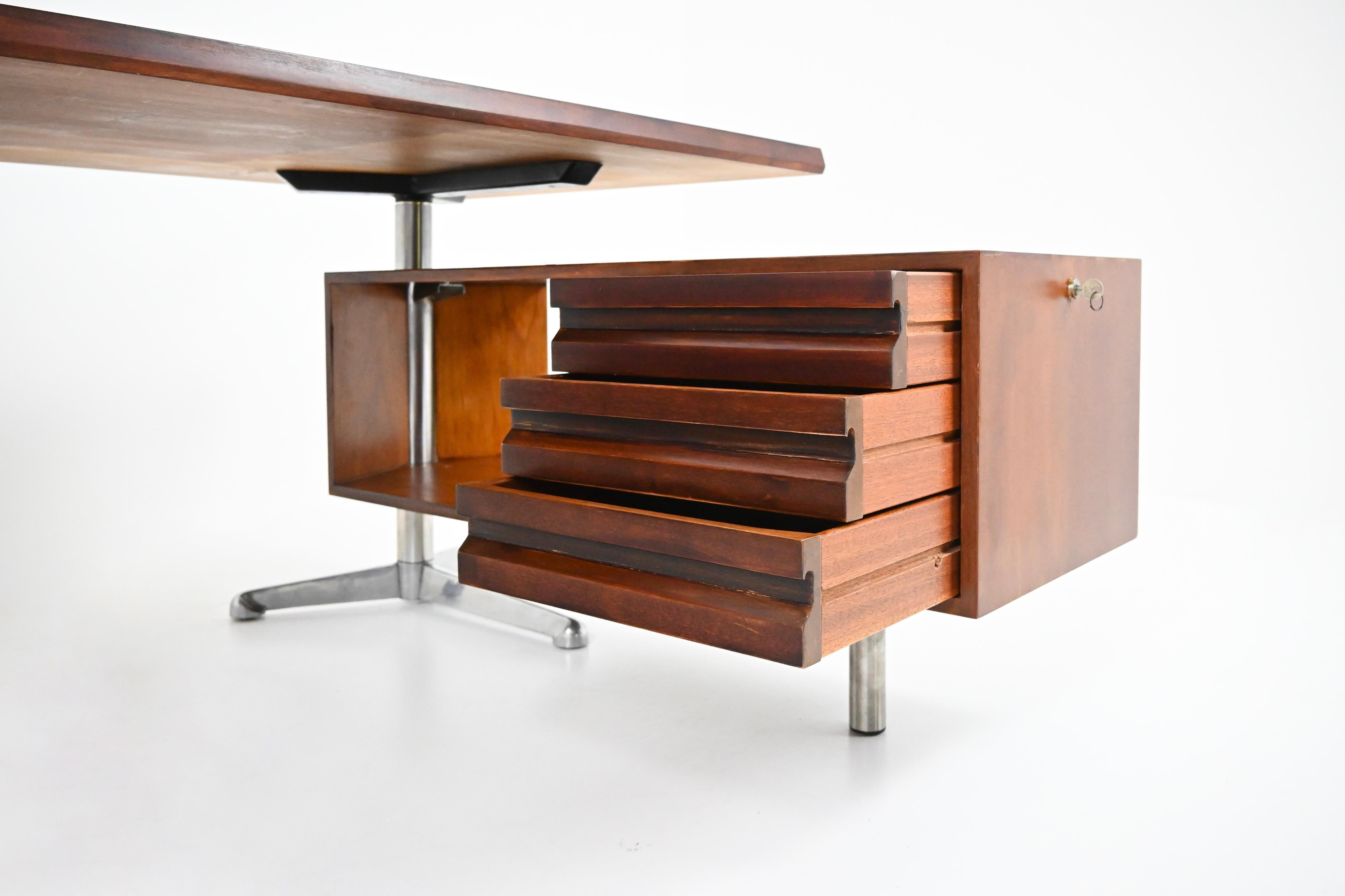 Scrivania di Osvaldo Borsani per Tecno, anni '60 in vendita 4