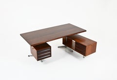Desk by Osvaldo Borsani for Tecno, 1960s