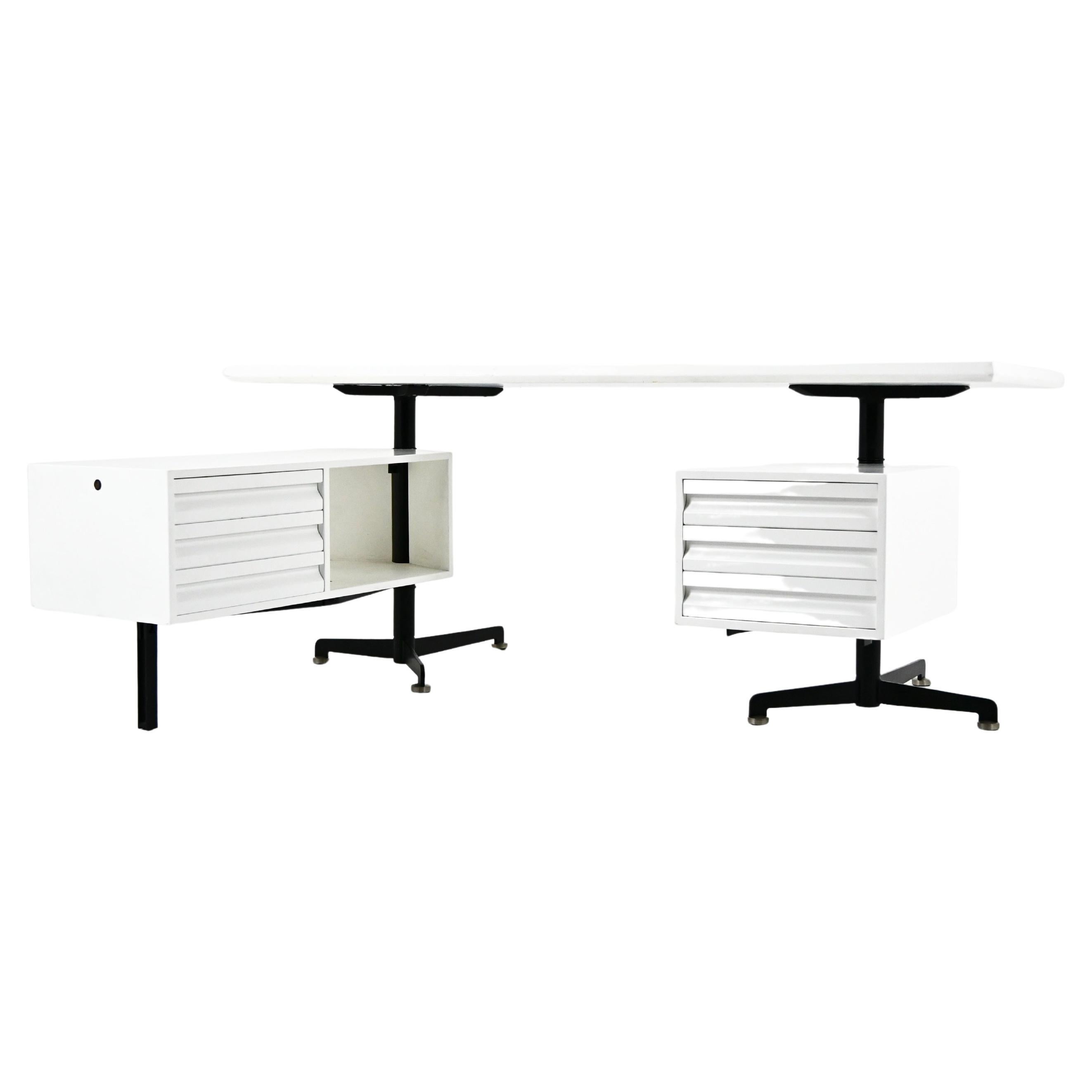 Escritorio de Osvaldo Borsani para Tecno, años 60 en venta