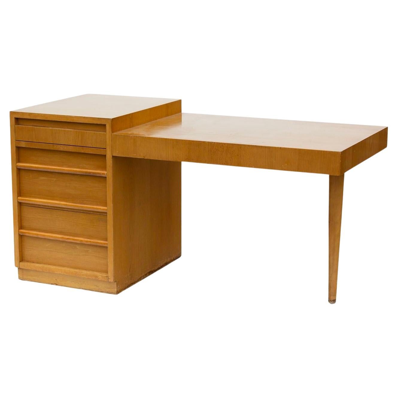Desk by T.H. Robsjohn-Gibbings for Widdicomb in Sorrel Walnut