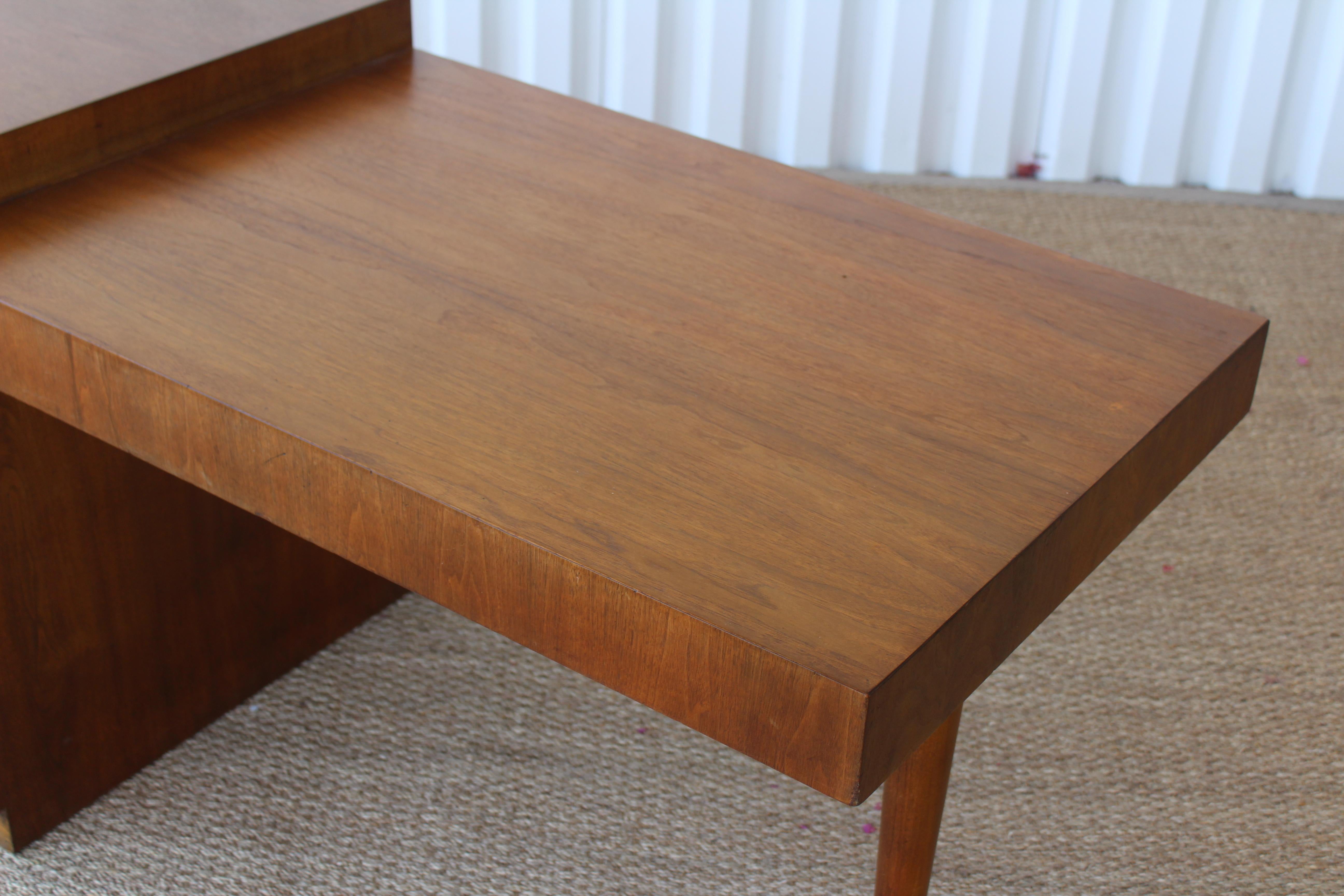 Desk by T.H. Robsjohn-Gibbings for Widdicomb, U.S.A, 1950s In Good Condition In Los Angeles, CA