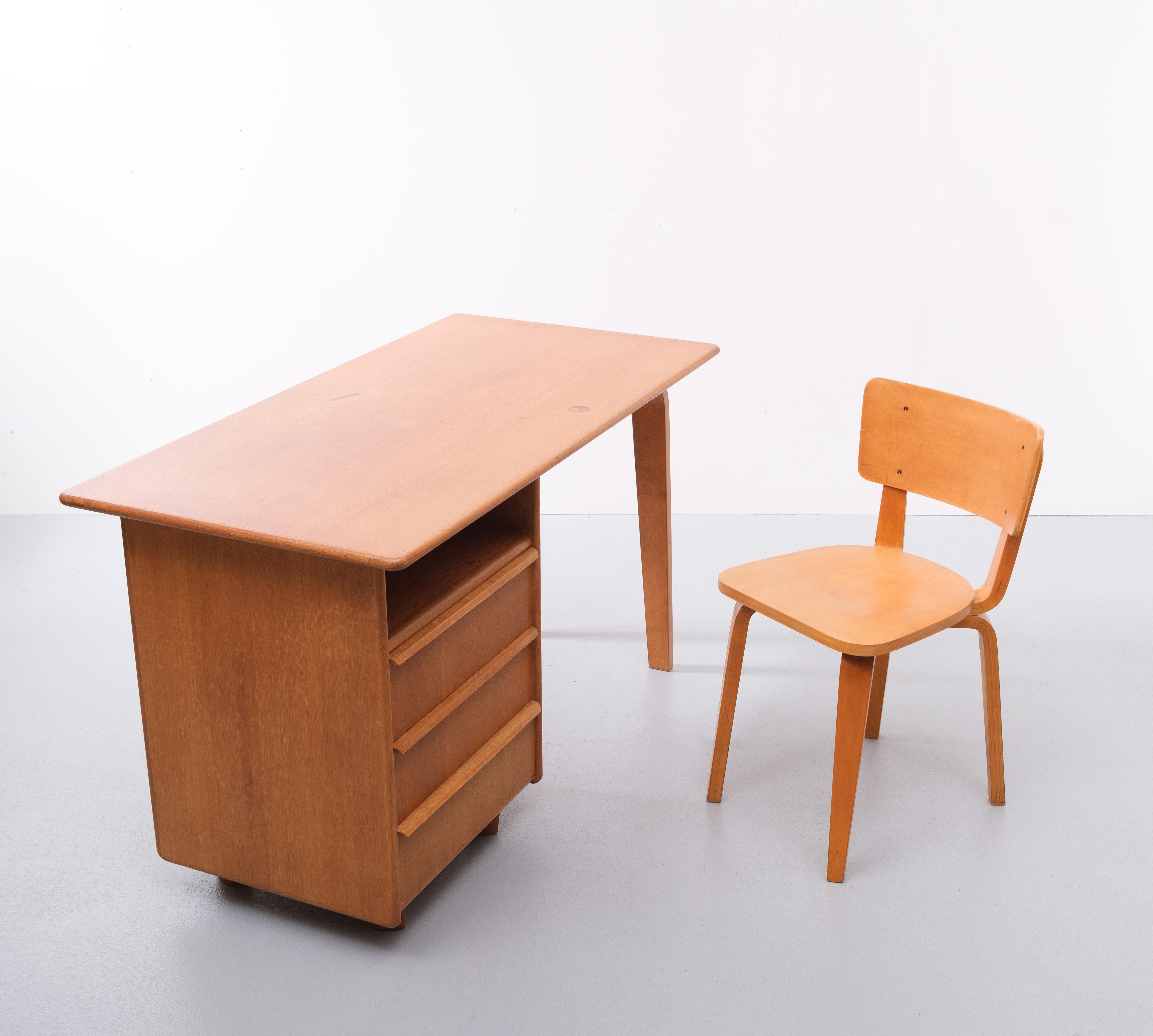 Desk Cees Braakman Pastoe Model EE02 1952 6