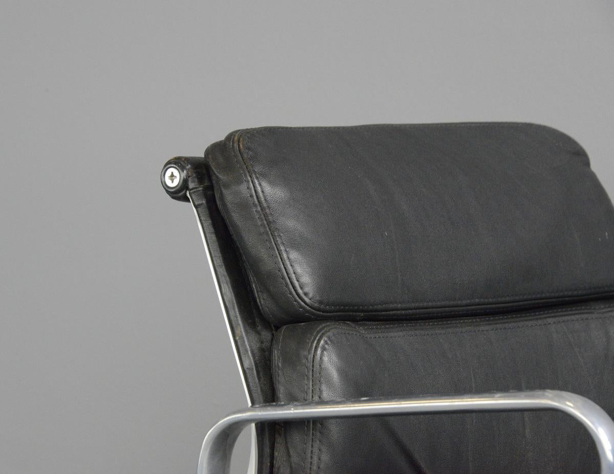 American Desk Chair by Herman Miller circa 1970s