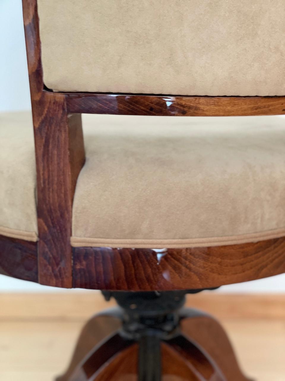 Chaise de bureau moderniste française Roux-Spitz ajustable pivotante en bois de rose beige en vente 5