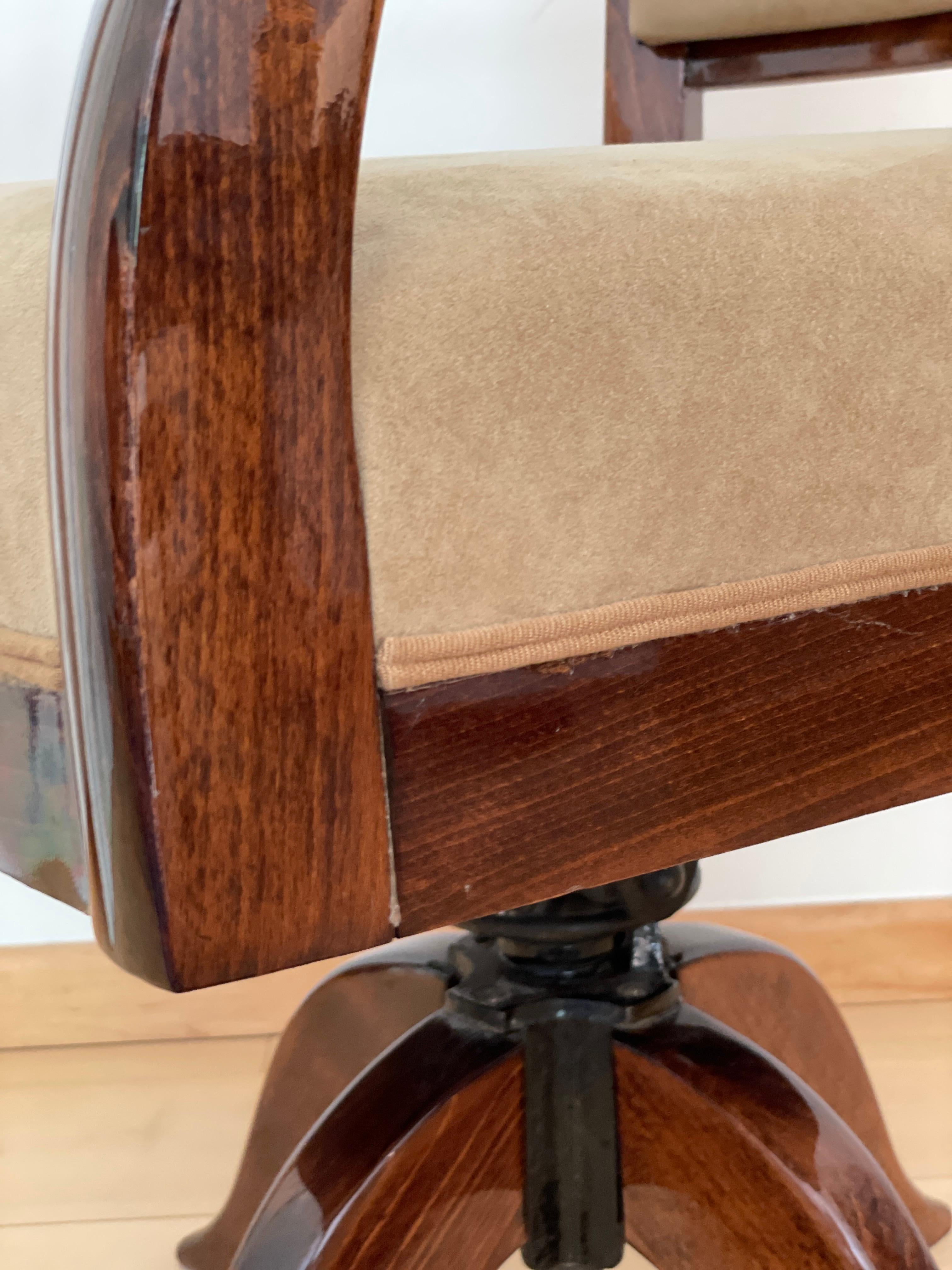 Chaise de bureau moderniste française Roux-Spitz ajustable pivotante en bois de rose beige en vente 1