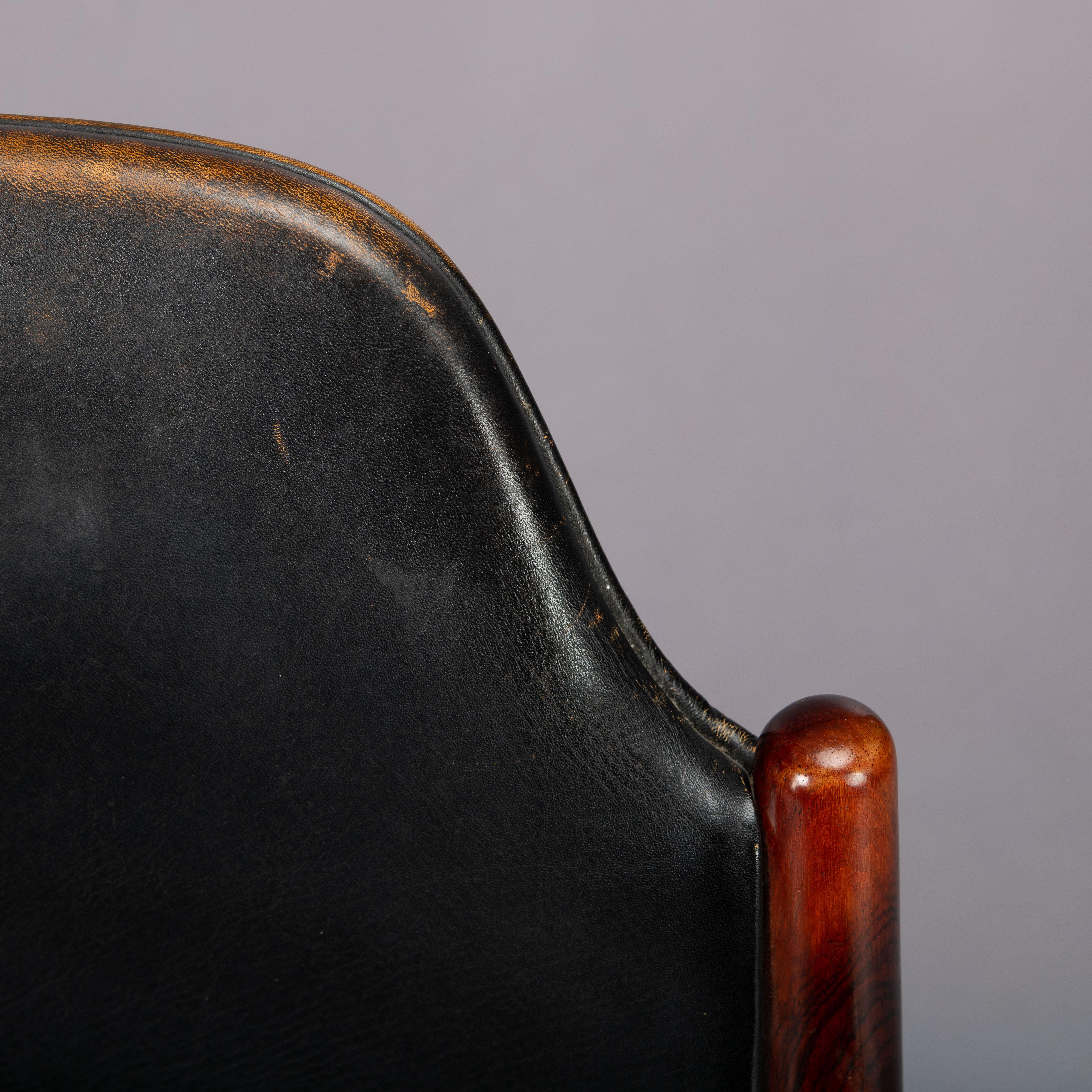 Desk Chair No. 62a in Rosewood with Black Leather, 1960s 10