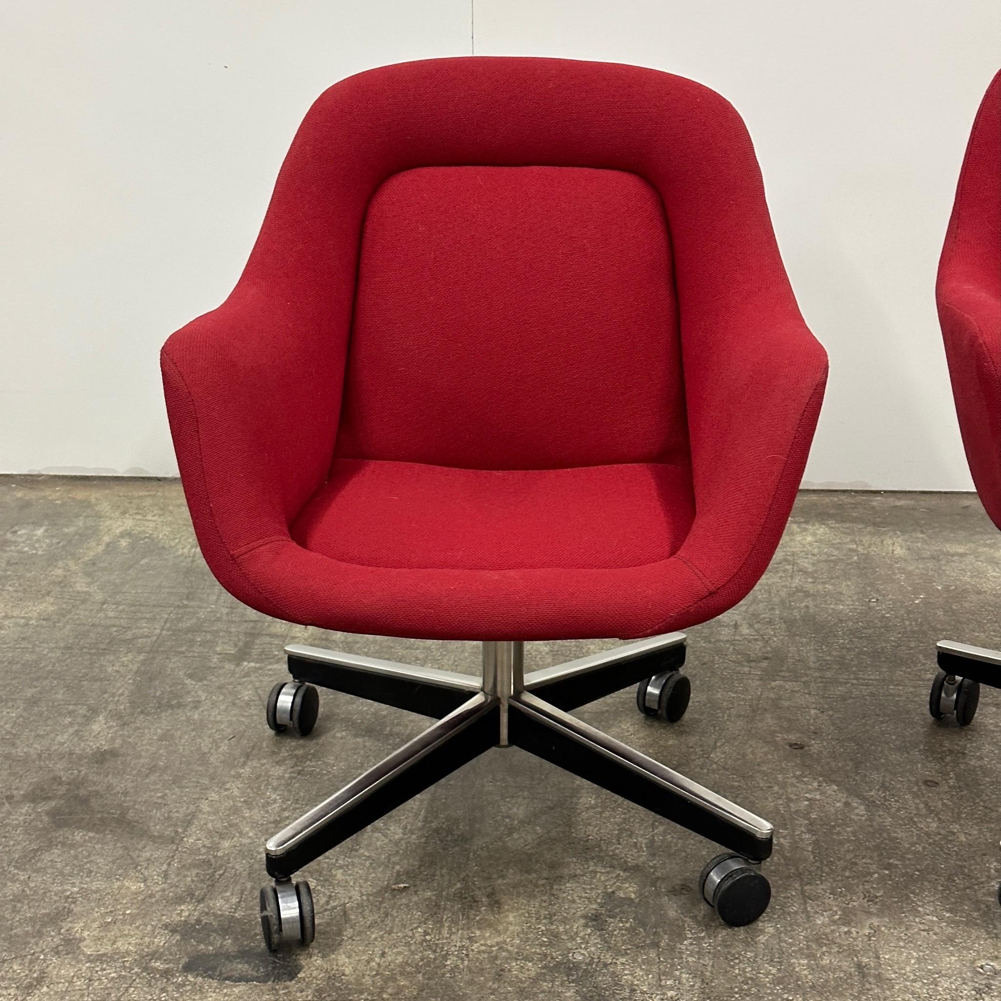Desk Chairs by Max Pearson for Knoll In Good Condition For Sale In Chicago, IL