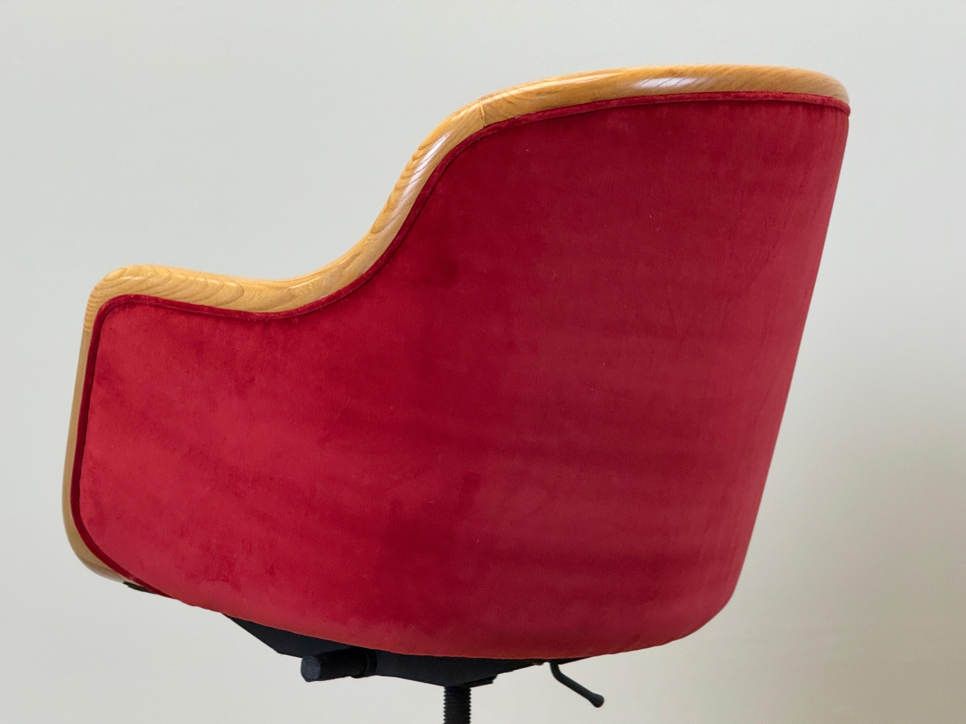 Chaises de bureau par Ward Bennetts en vente 7