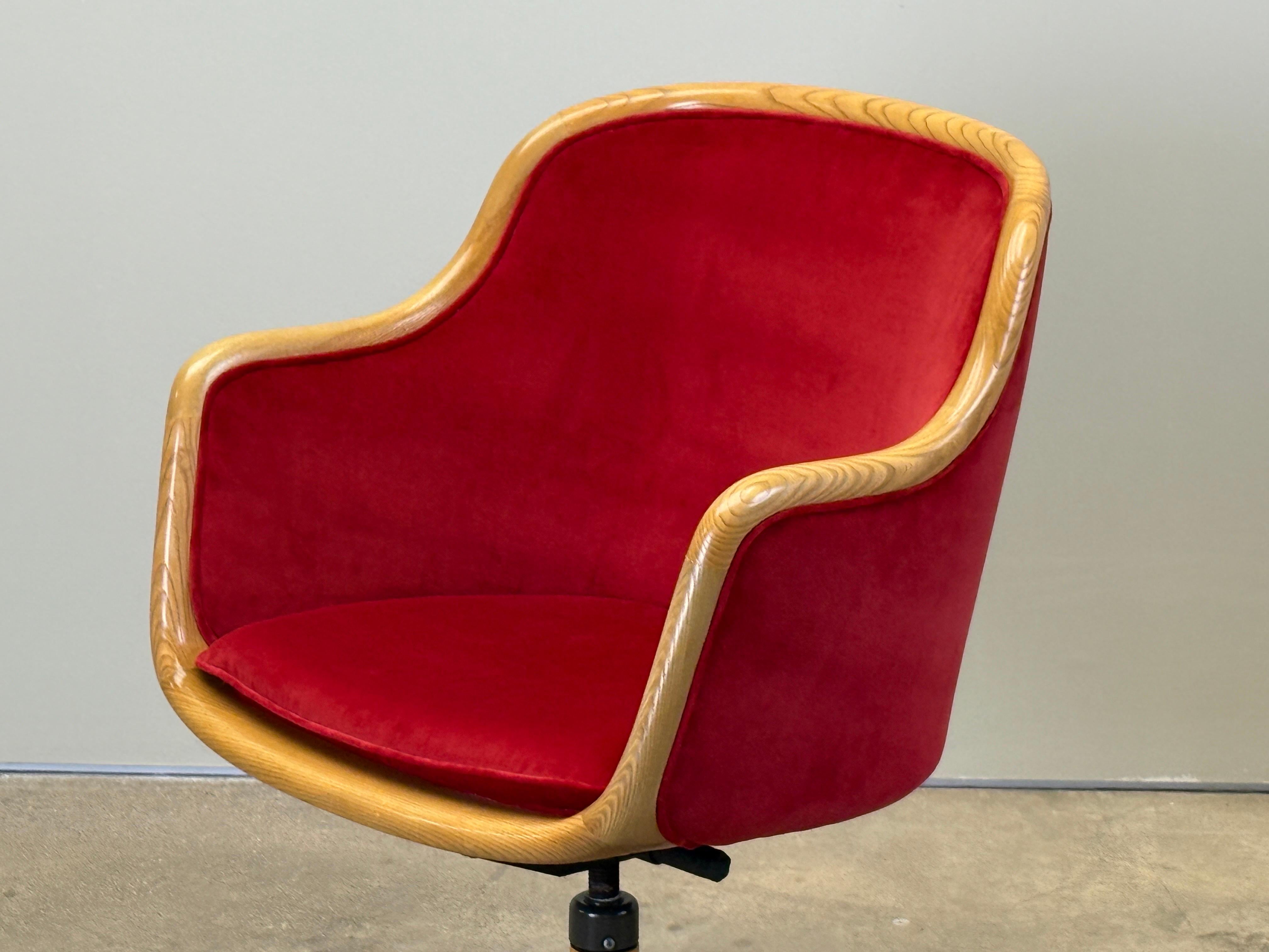 Milieu du XXe siècle Chaises de bureau par Ward Bennetts en vente