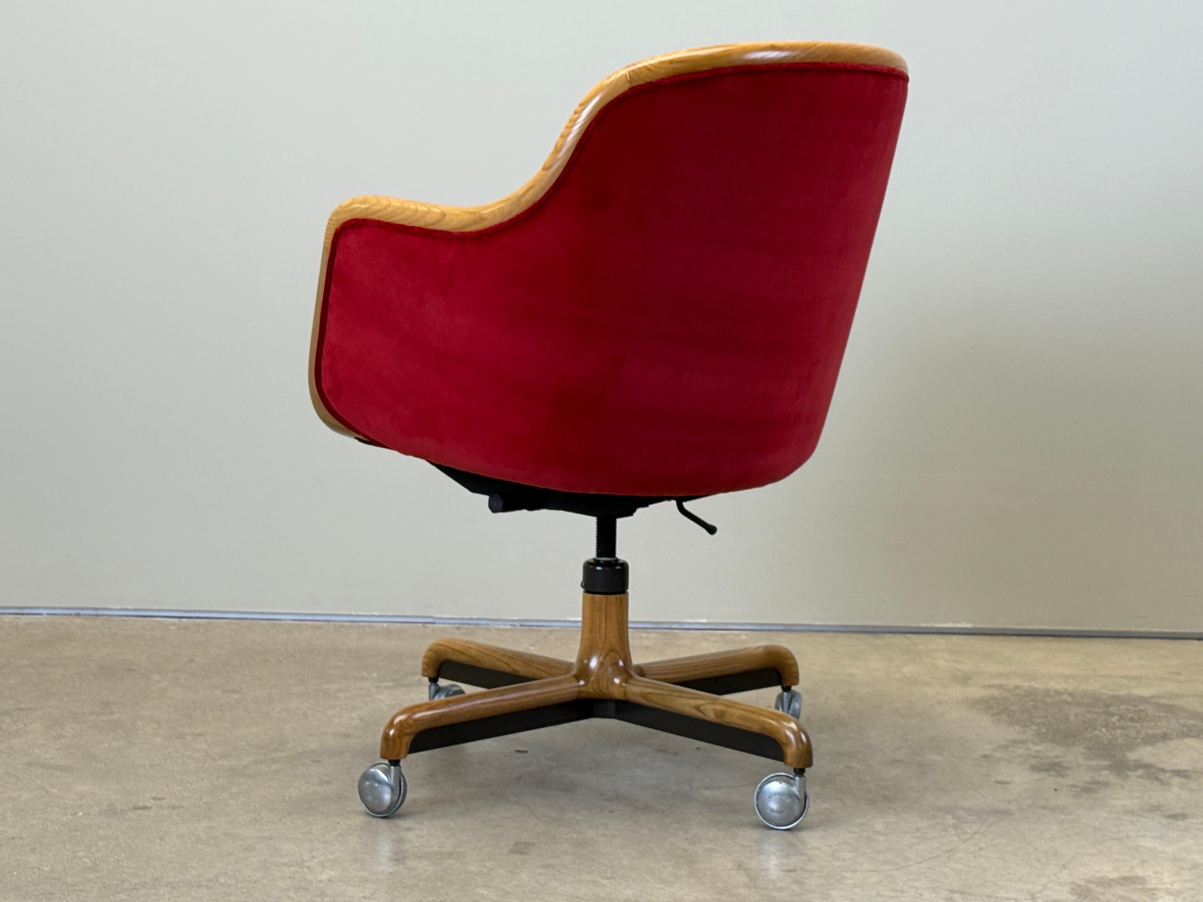 Chaises de bureau par Ward Bennetts en vente 1