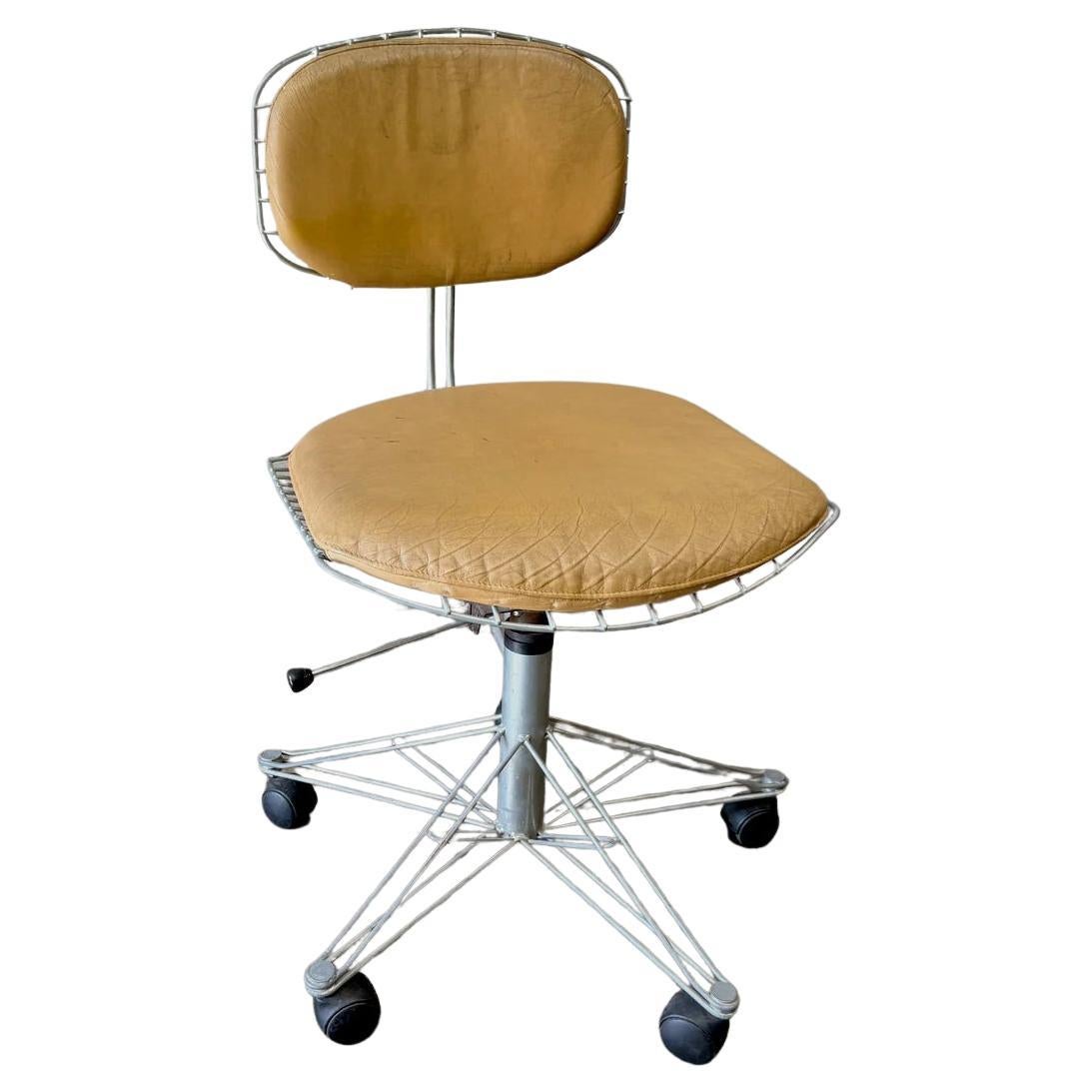 Schreibtischstühle von Centre Pompidou im Angebot