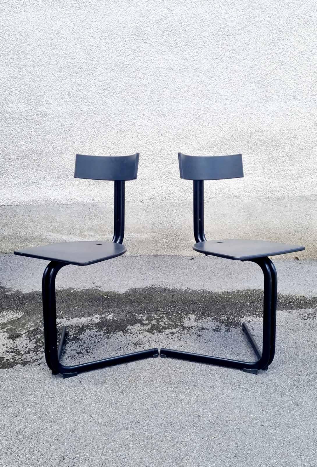 Late 20th Century Desk Chairs Model Vipera Designed by Luca Leonori for Pallucco, Italy 80s, Pair For Sale