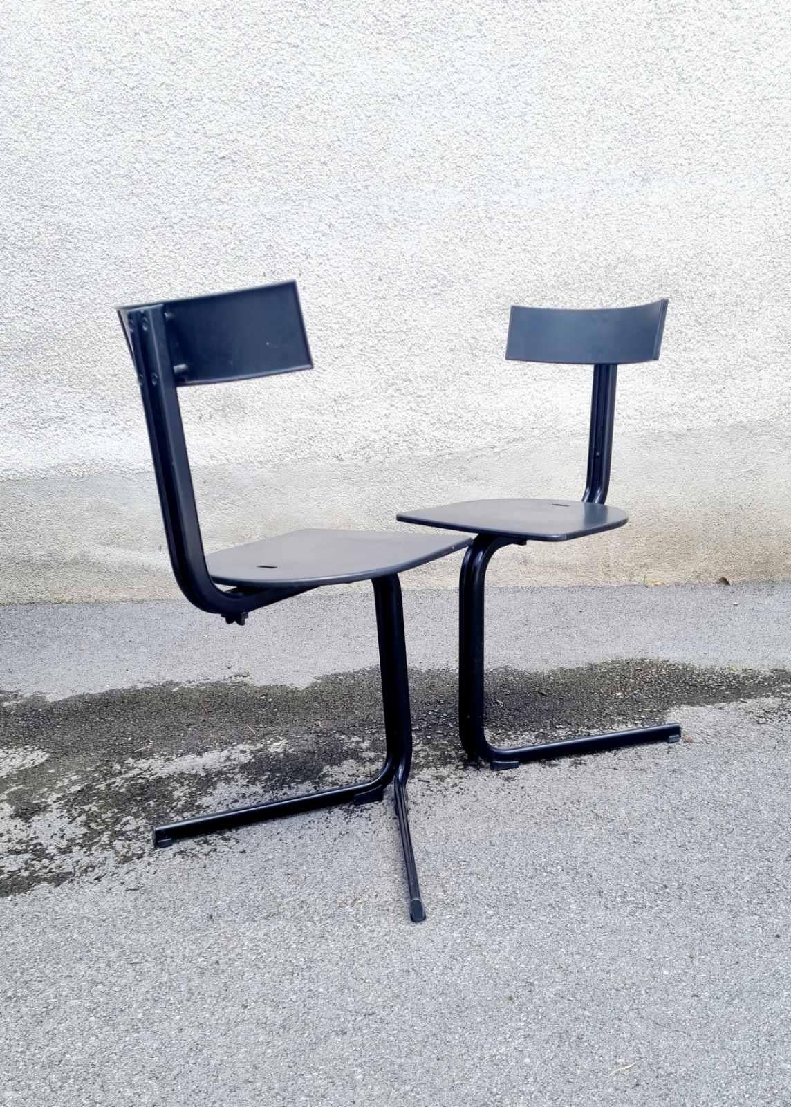 Metal Desk Chairs Model Vipera Designed by Luca Leonori for Pallucco, Italy 80s, Pair For Sale
