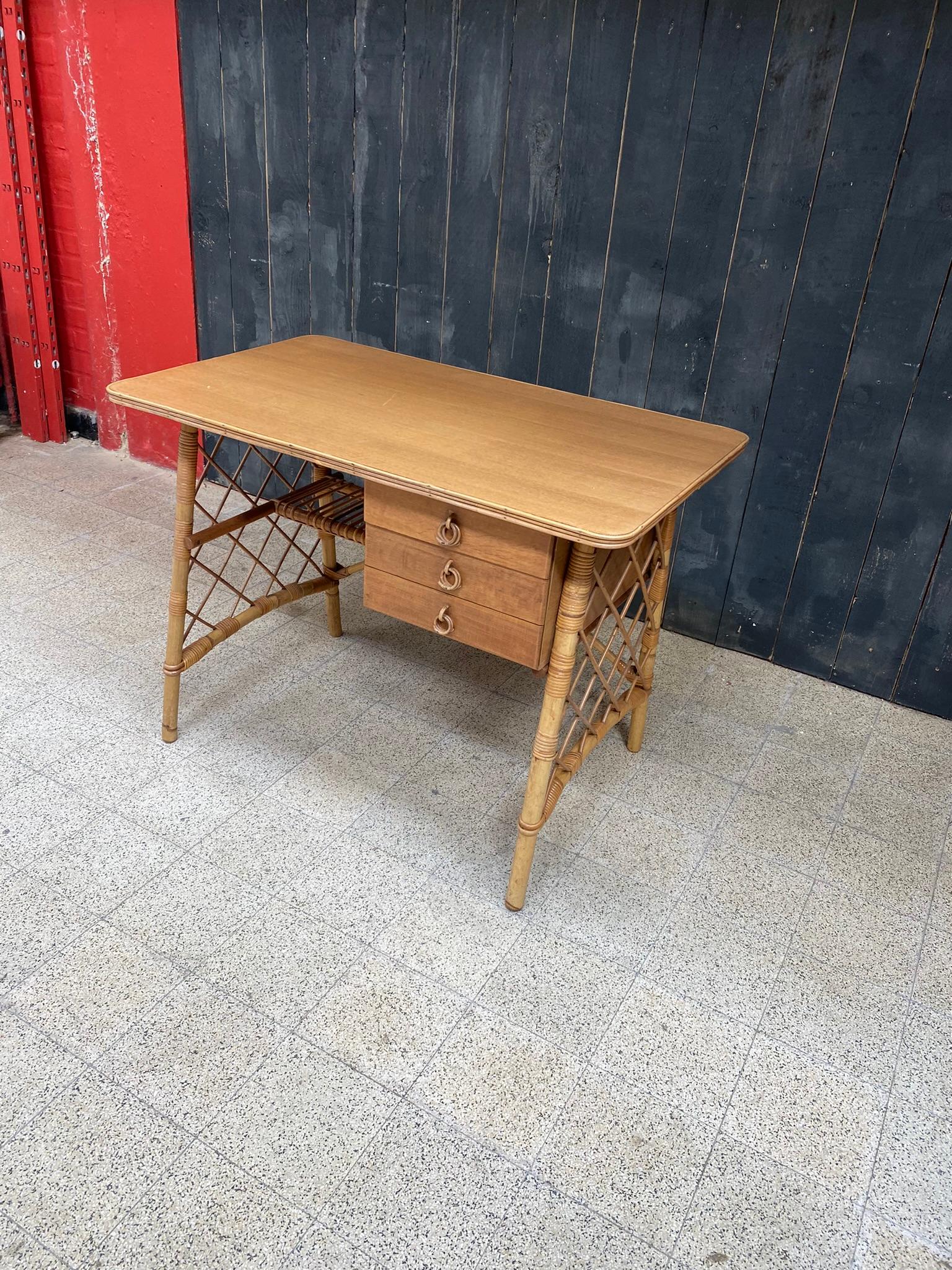 Louis Sognot , Desk circa 1960 in Banbou, Rattan and Oak Veneer,  In Excellent Condition In Saint-Ouen, FR