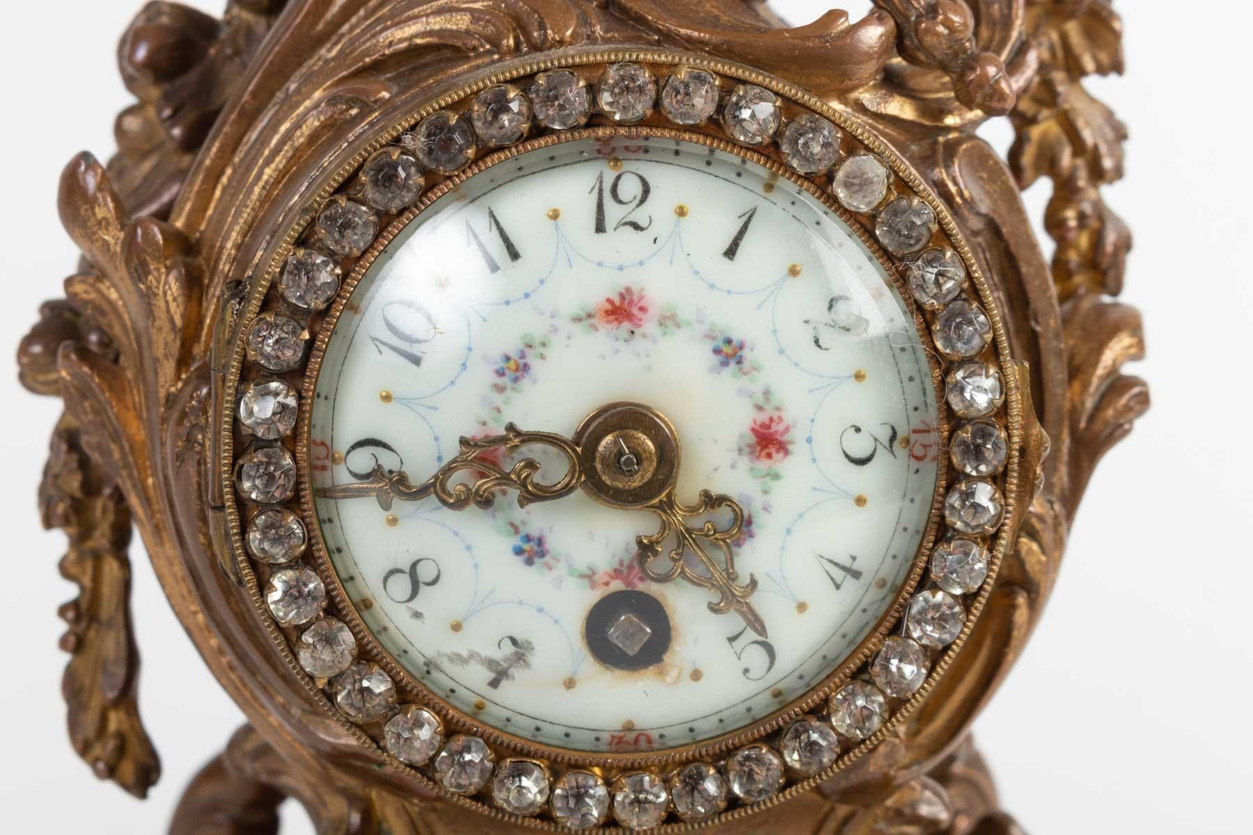 Desk Clock, Enameled Dial, 19th Century In Good Condition In Saint-Ouen, FR