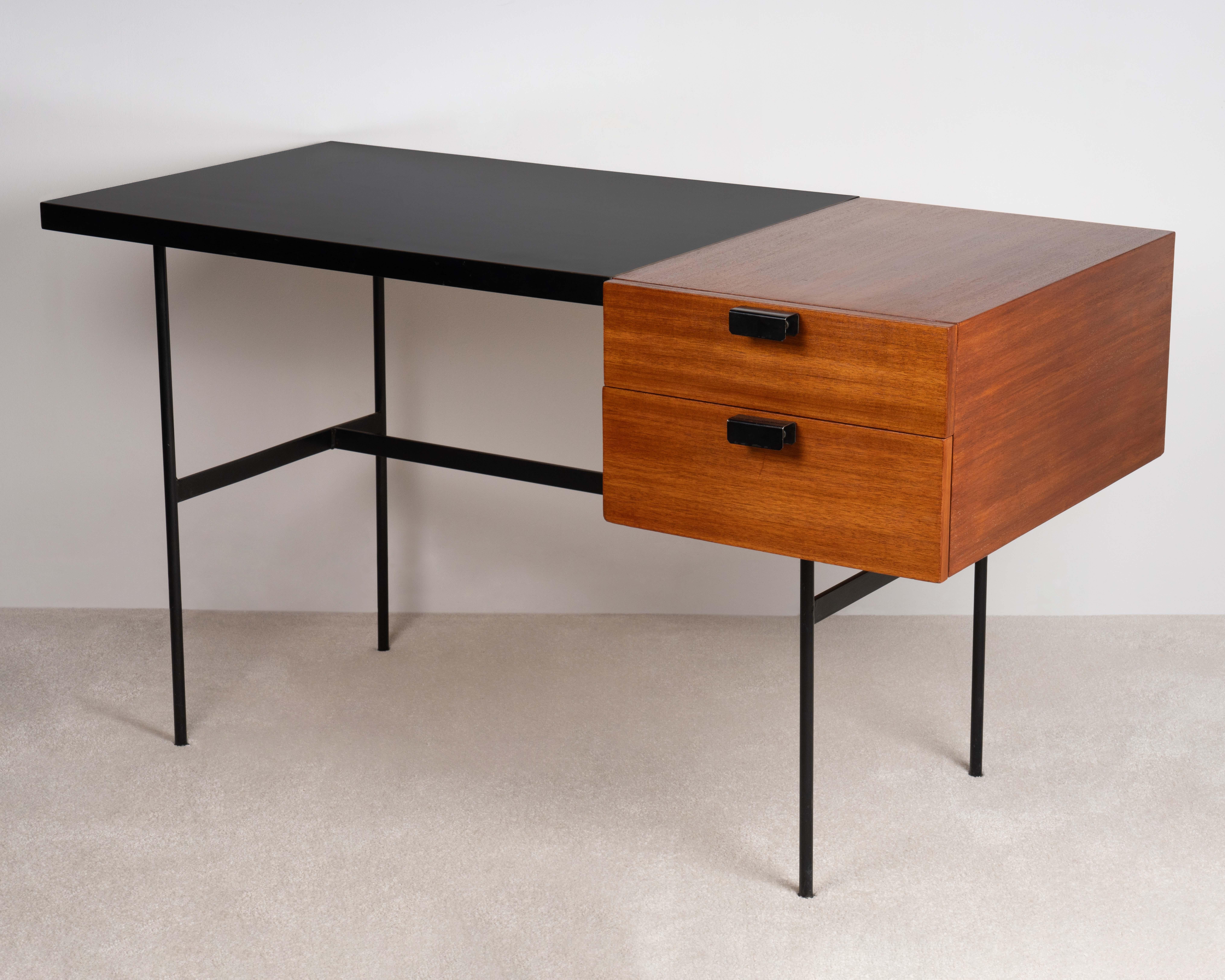 Mid-Century Modern Bureau CM141 de Pierre Paulin en vente