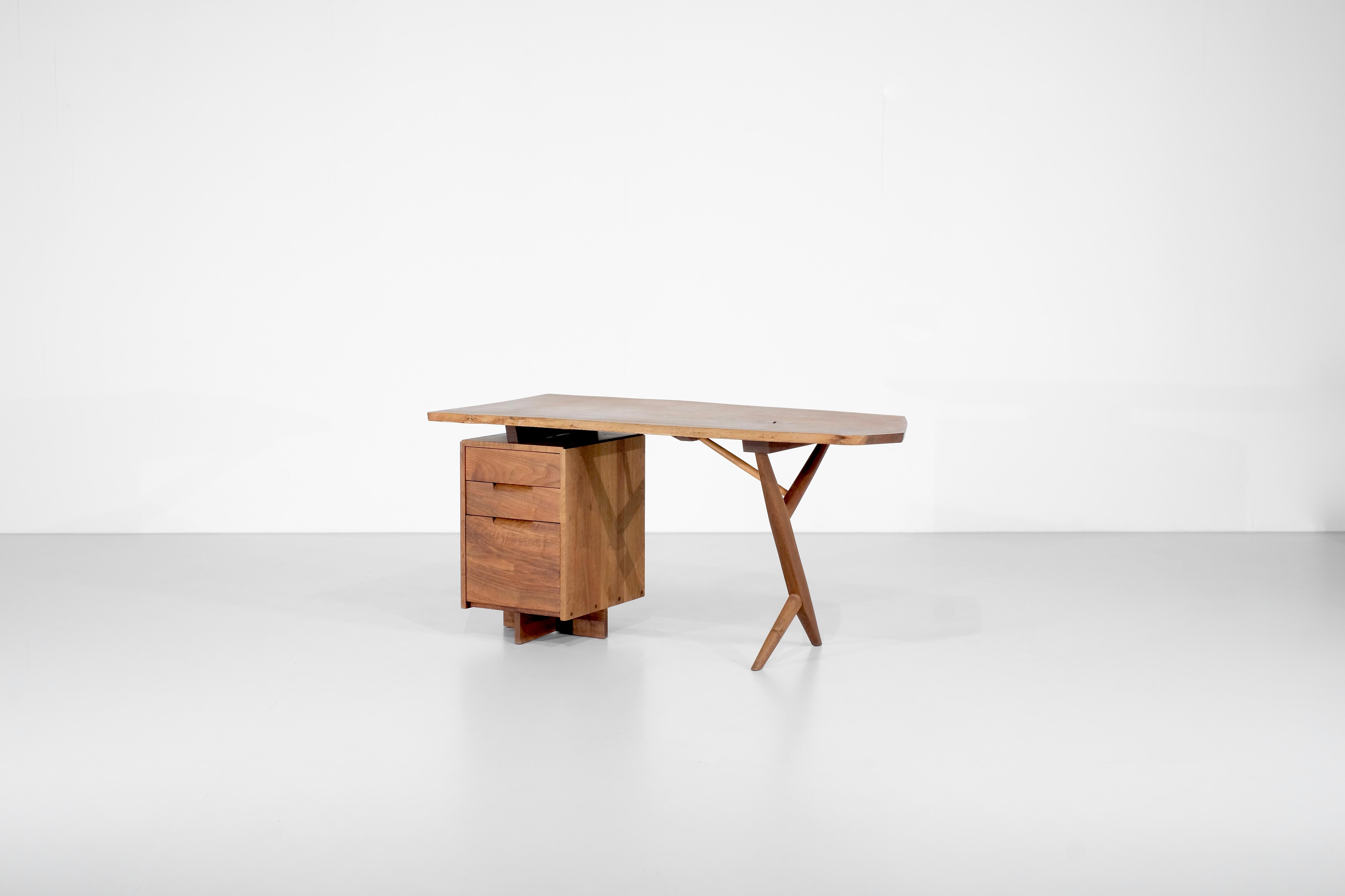 Américain Bureau Conoid de George Nakashima, États-Unis, 1970 en vente