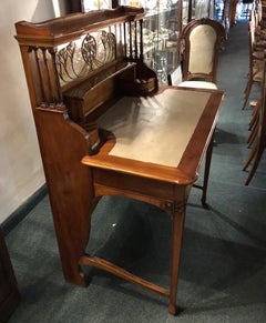 Desk Daum Nancy in parchment (leather), Liberty or Art Nouveau, Jugendstil