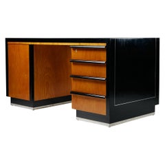 Bureau conçu par Alvar Andersson pour Hyresgästföreningen, vendu par G.A. Berg