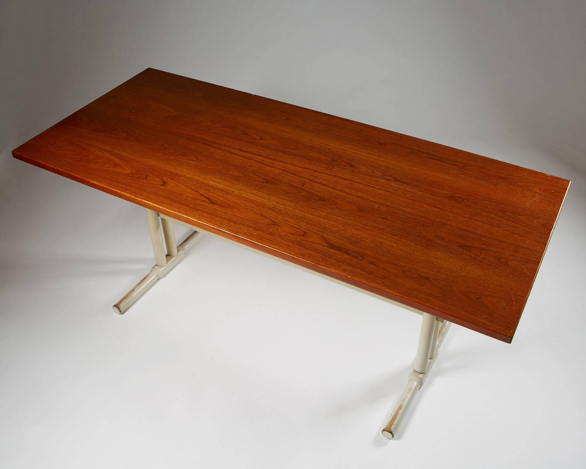 Desk/Dining Table, Anonymous, Denmark, 1950s In Good Condition For Sale In Stockholm, SE