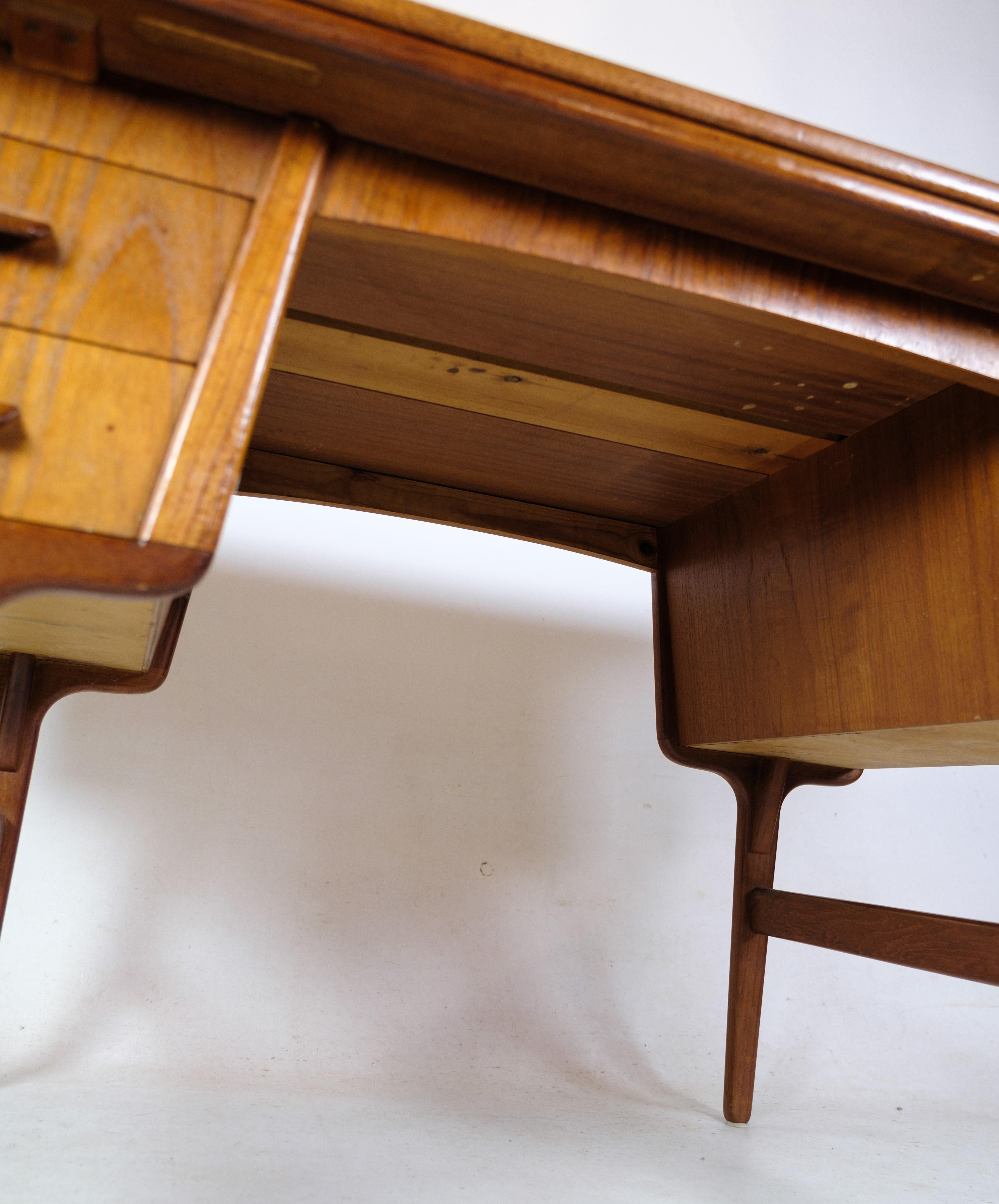 Mid-20th Century Desk / Dining Table in Teak Wood of Finnish Design from the 1960's
