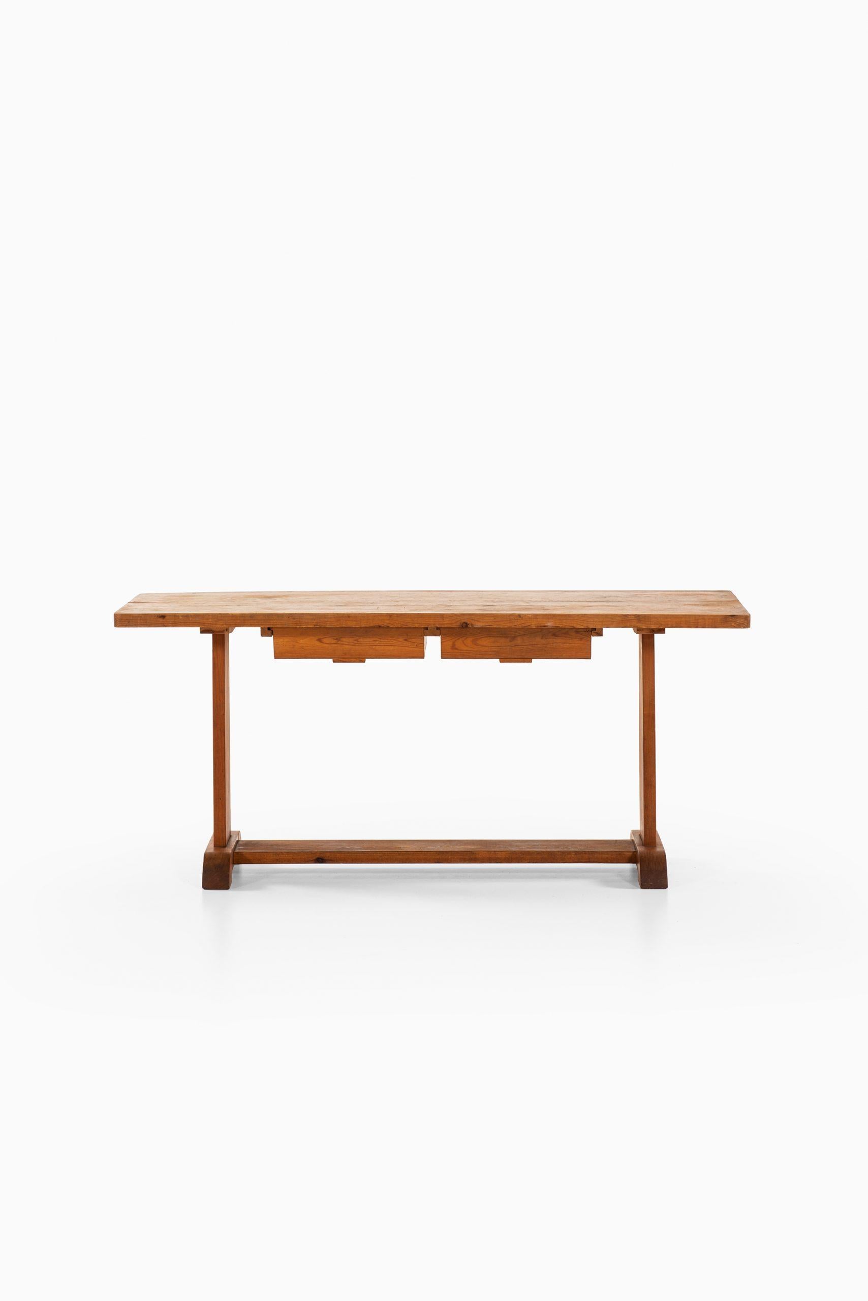 Rare desk / dining table. Produced in Sweden.
