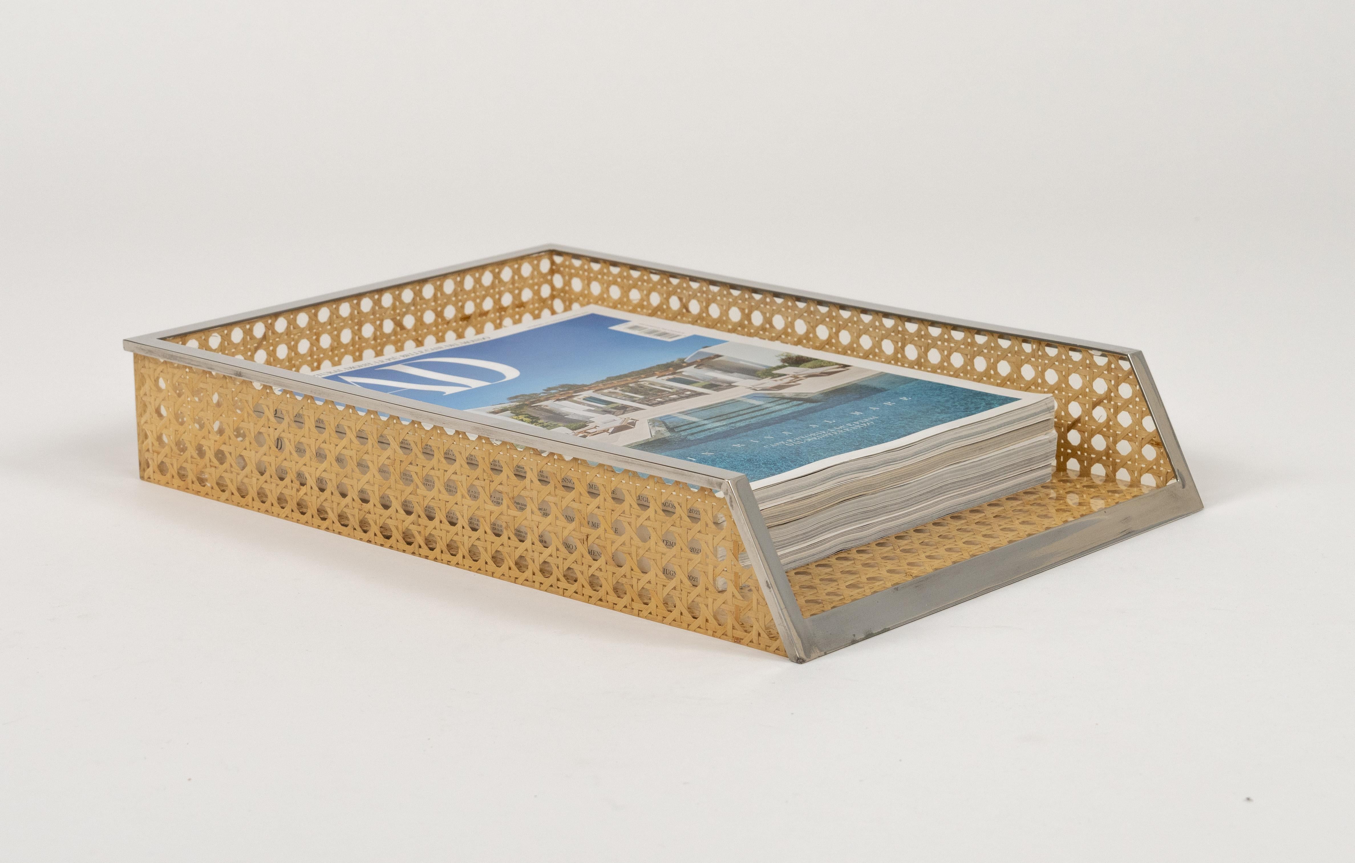 Desk Document Holder in Lucite, Rattan & Steel Christian Dior Style, Italy 1970s In Good Condition For Sale In Rome, IT