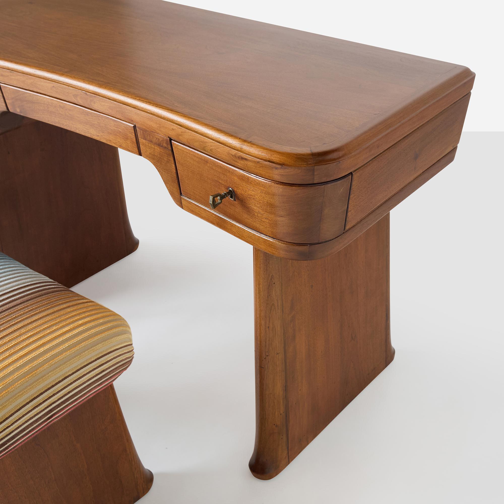 Desk-Dressing Table and Stool by Vittorio Valabrega, Italy, 1930s For Sale 5