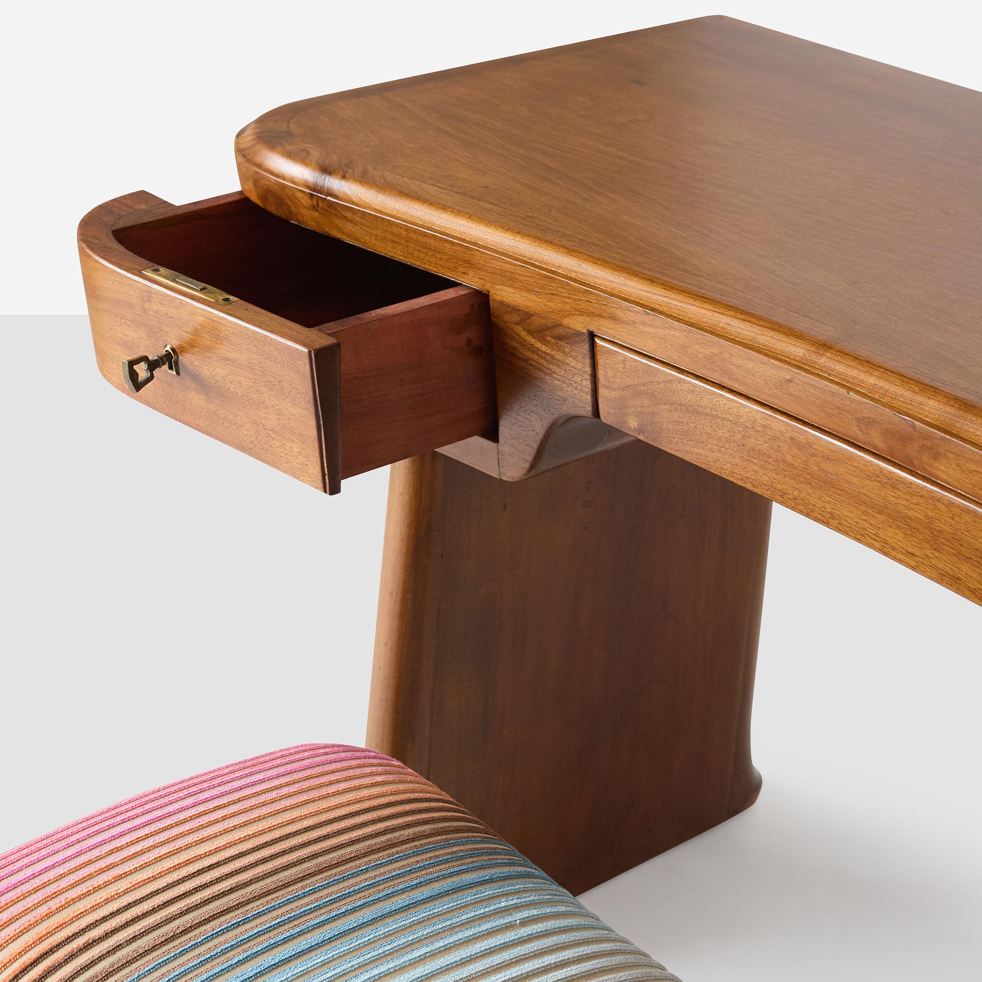 Desk-Dressing Table and Stool by Vittorio Valabrega, Italy, 1930s For Sale 2