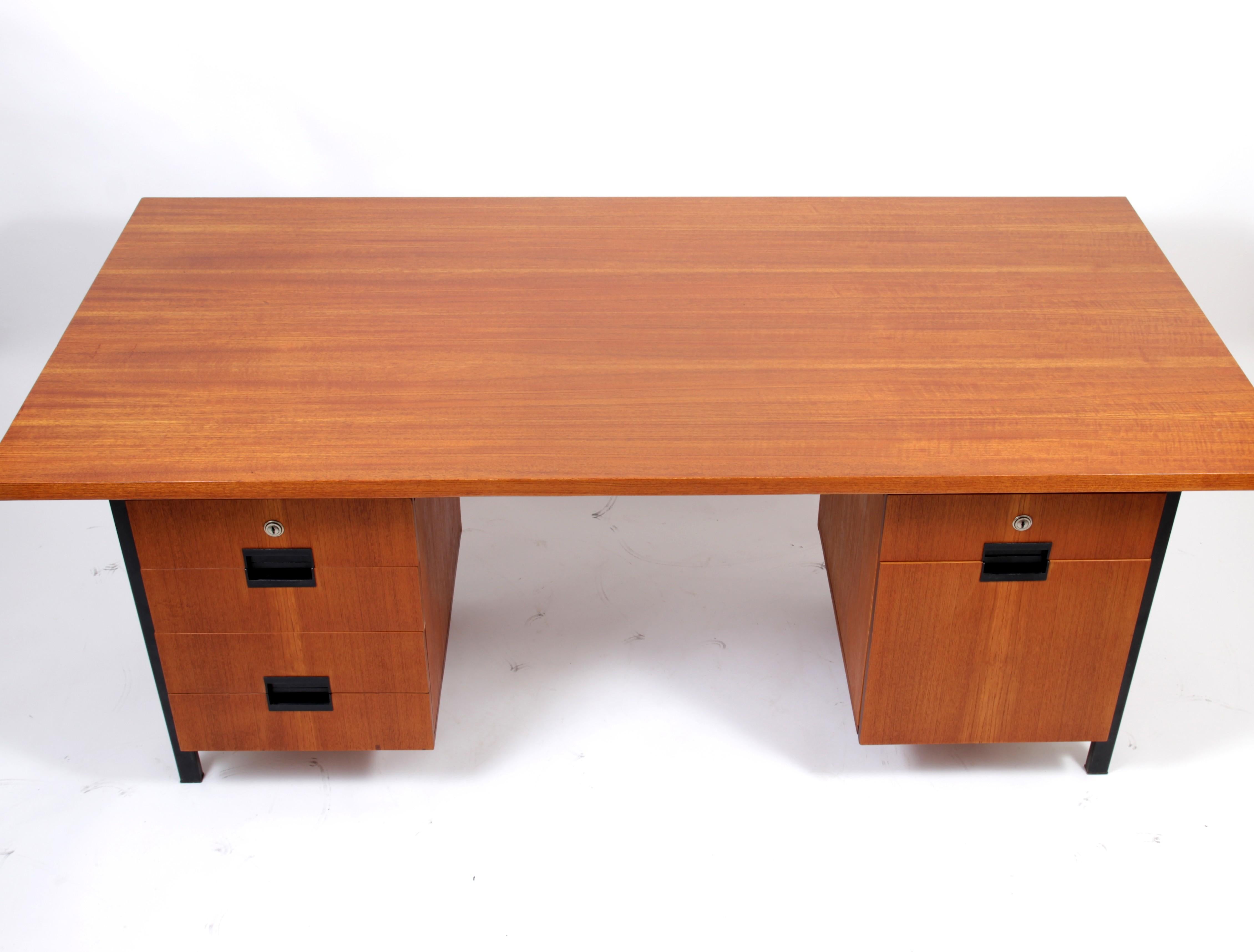 Desk EU02 by Cees Braakman For Sale 5